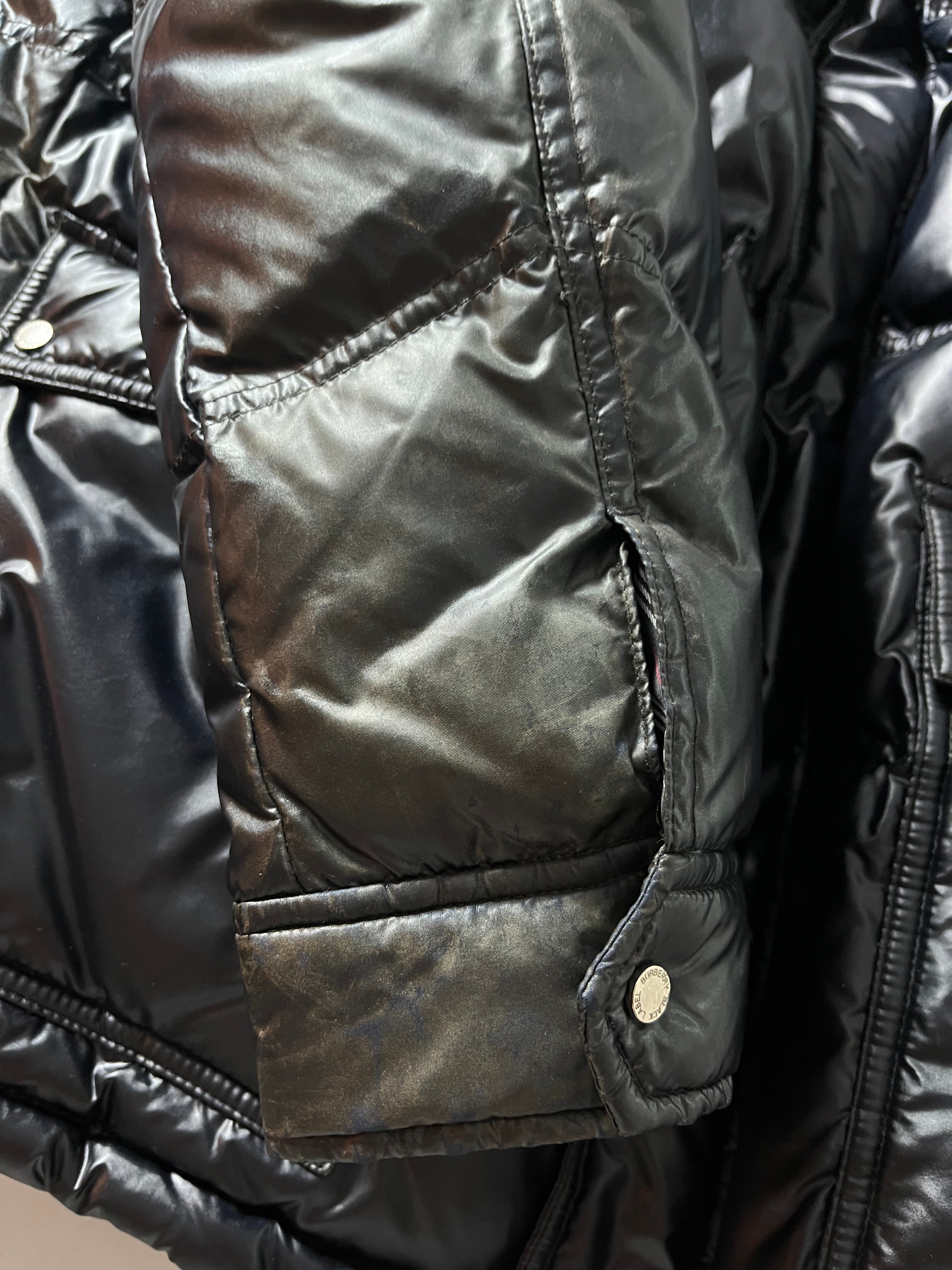 00’s BURBERRY made in Japan real fur down waxed jacket (M/L) - black
