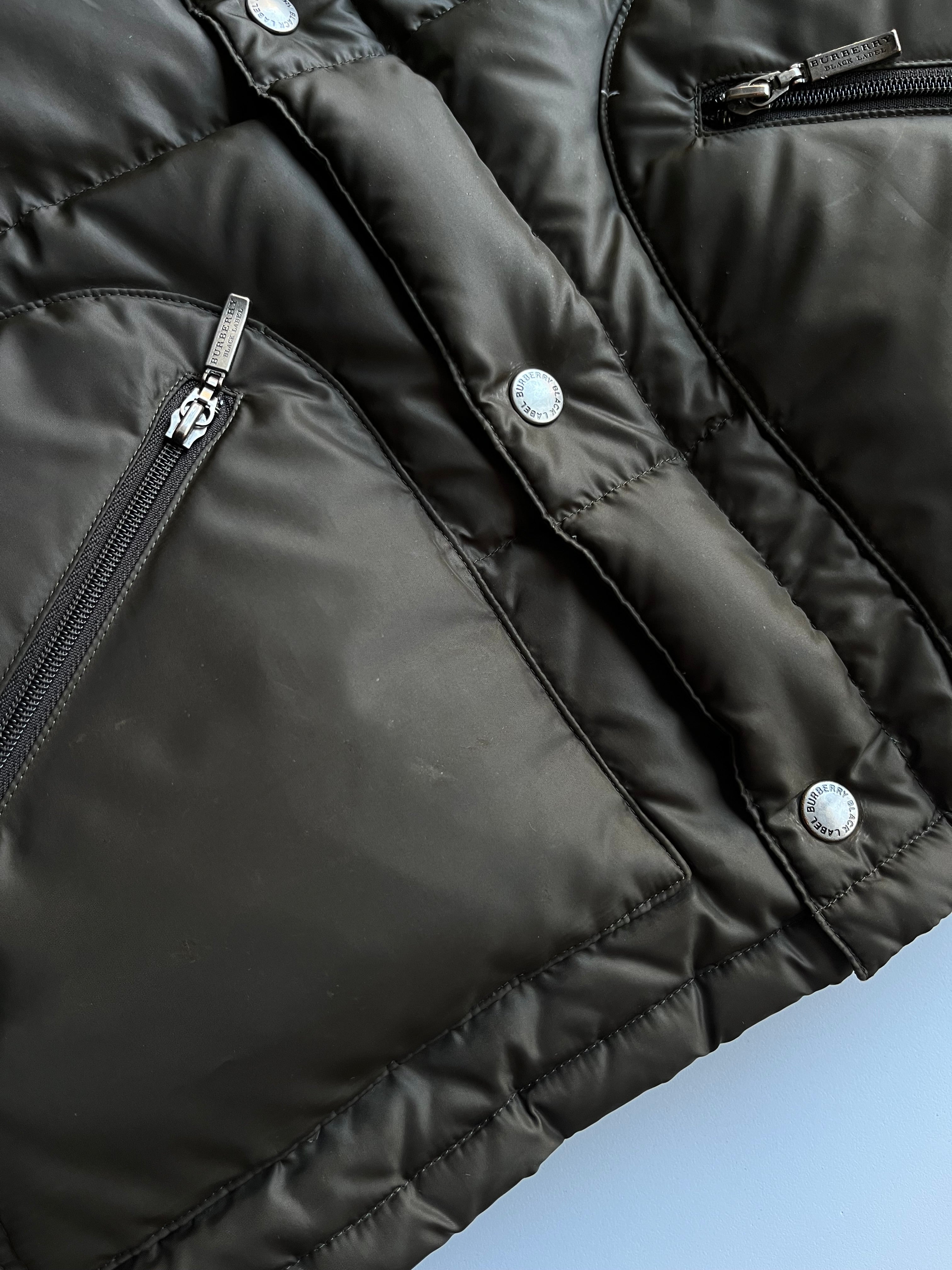00’s BURBERRY made in Japan real fur down jacket (M/L) - olive green