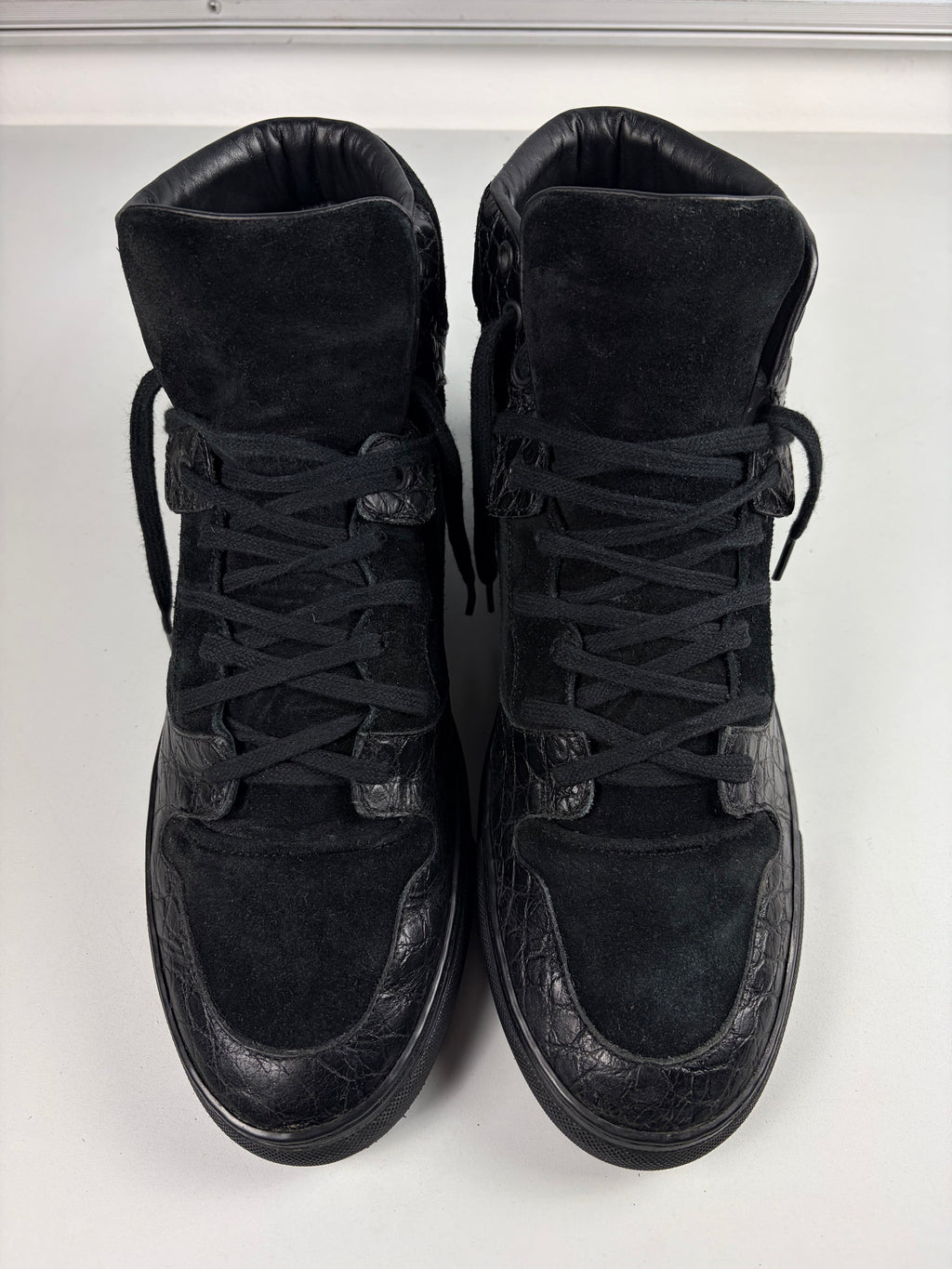 Balenciaga crocodile-embossed leather high tops - eu 44 / us 11 - black