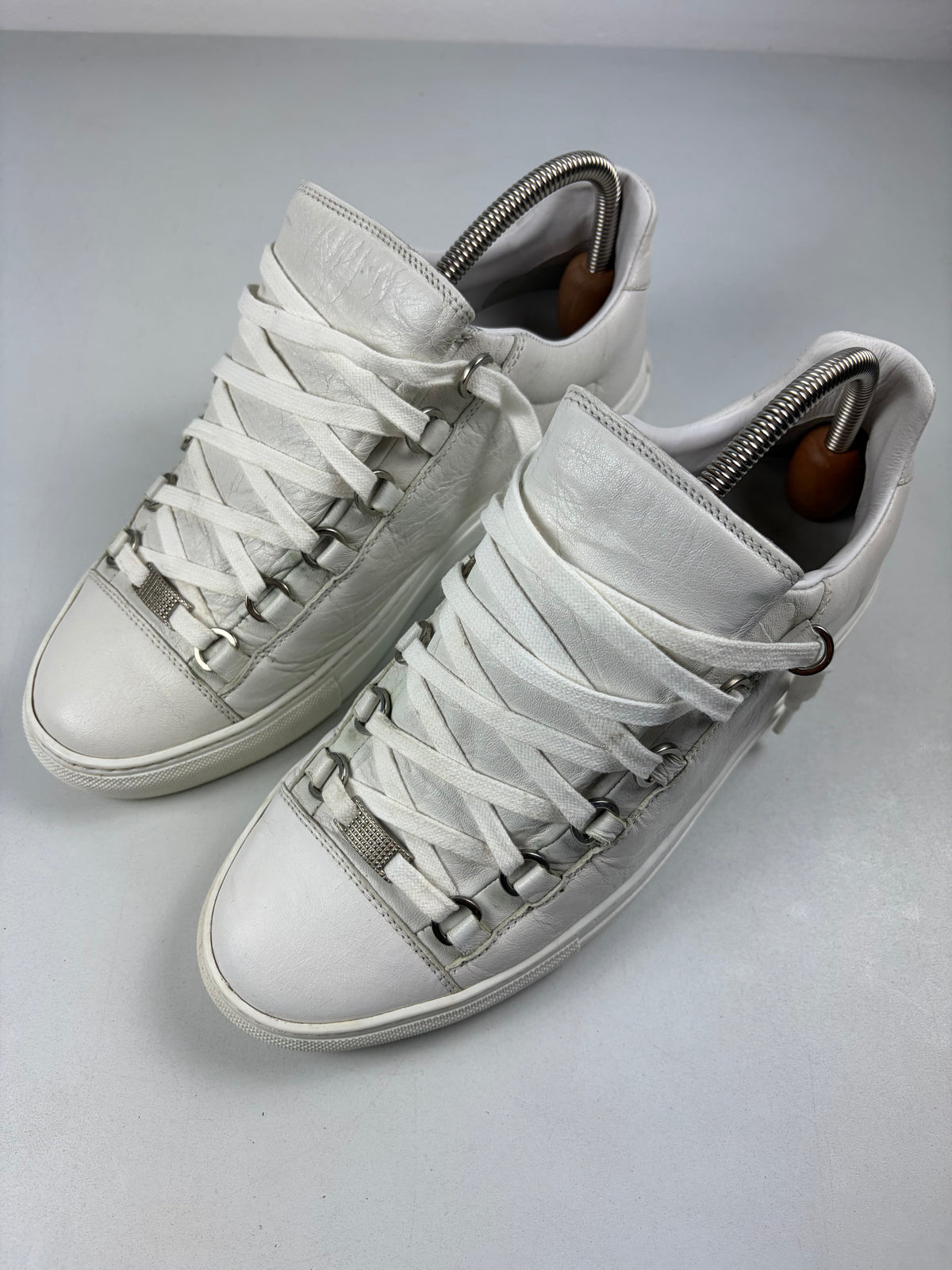 Balenciaga arena low - eu 40 / uk 6 / us 7 - white