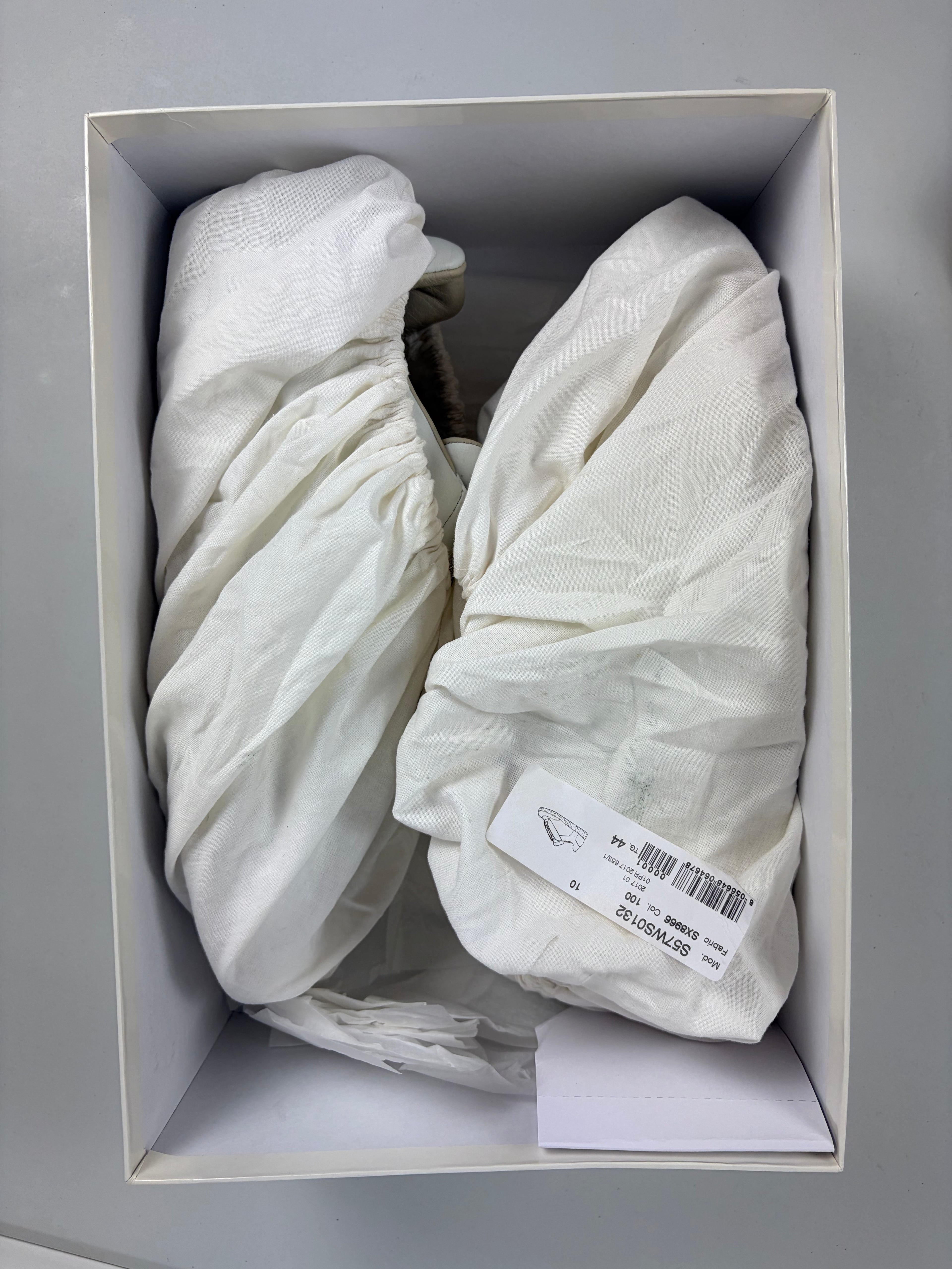 2017 Maison Margiela Future low - eu 44 / us 11 - white