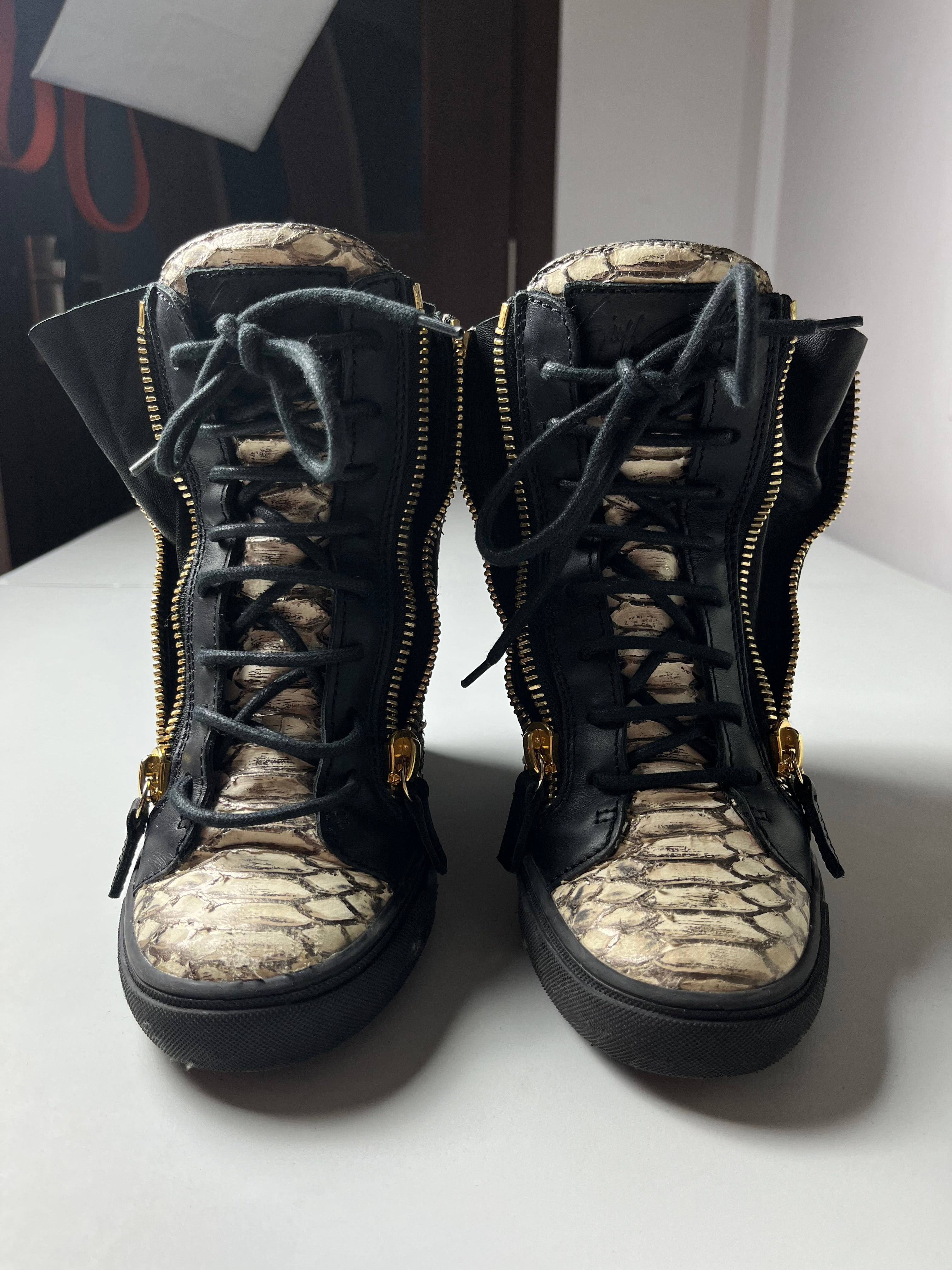 Giuseppe Zanotti Coby python embossed leather wedge sneakers - Eu 38