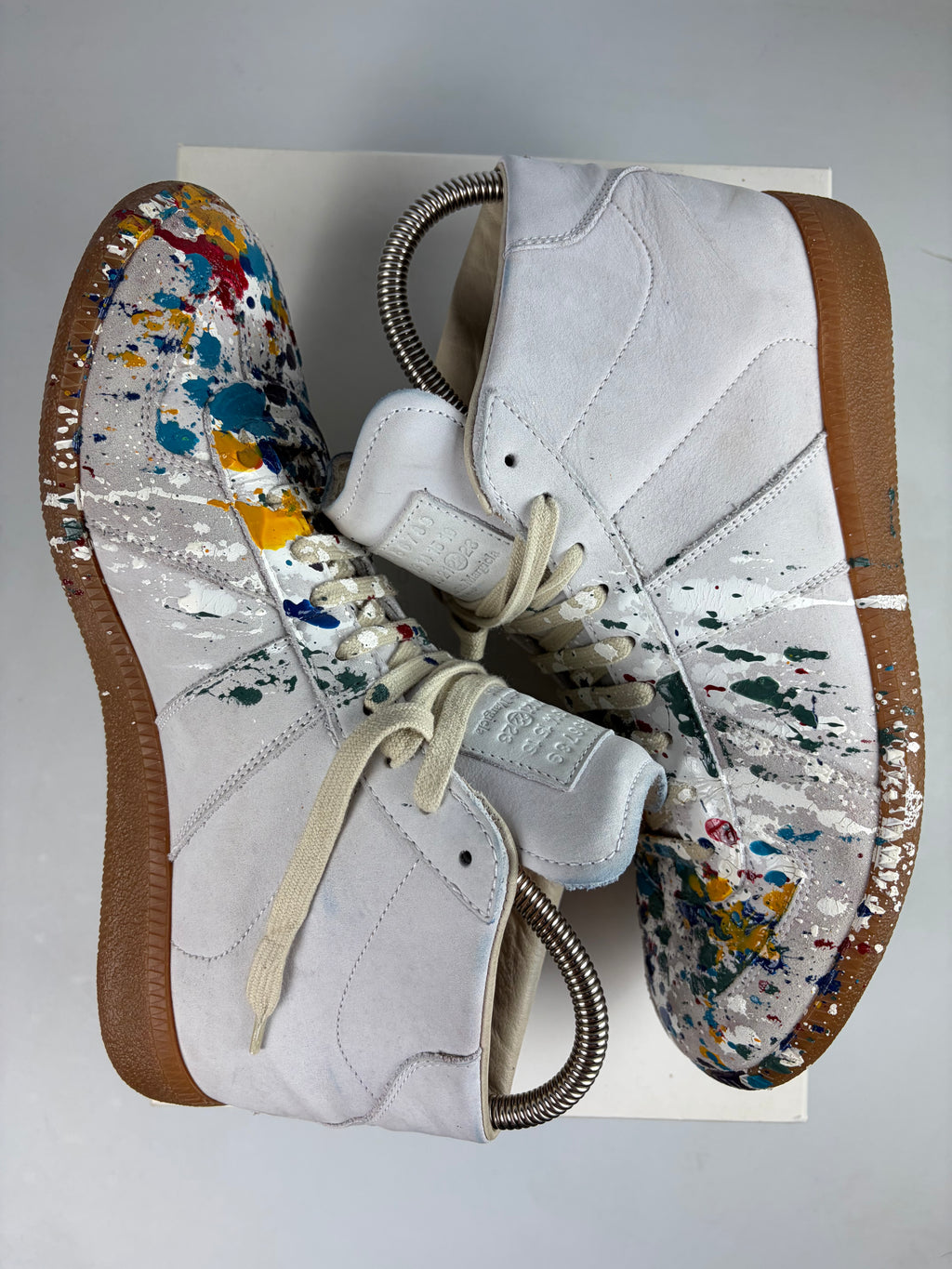 Maison Margiela ‘Paint-splatter’ high tops - eu 40 / us 7 - white