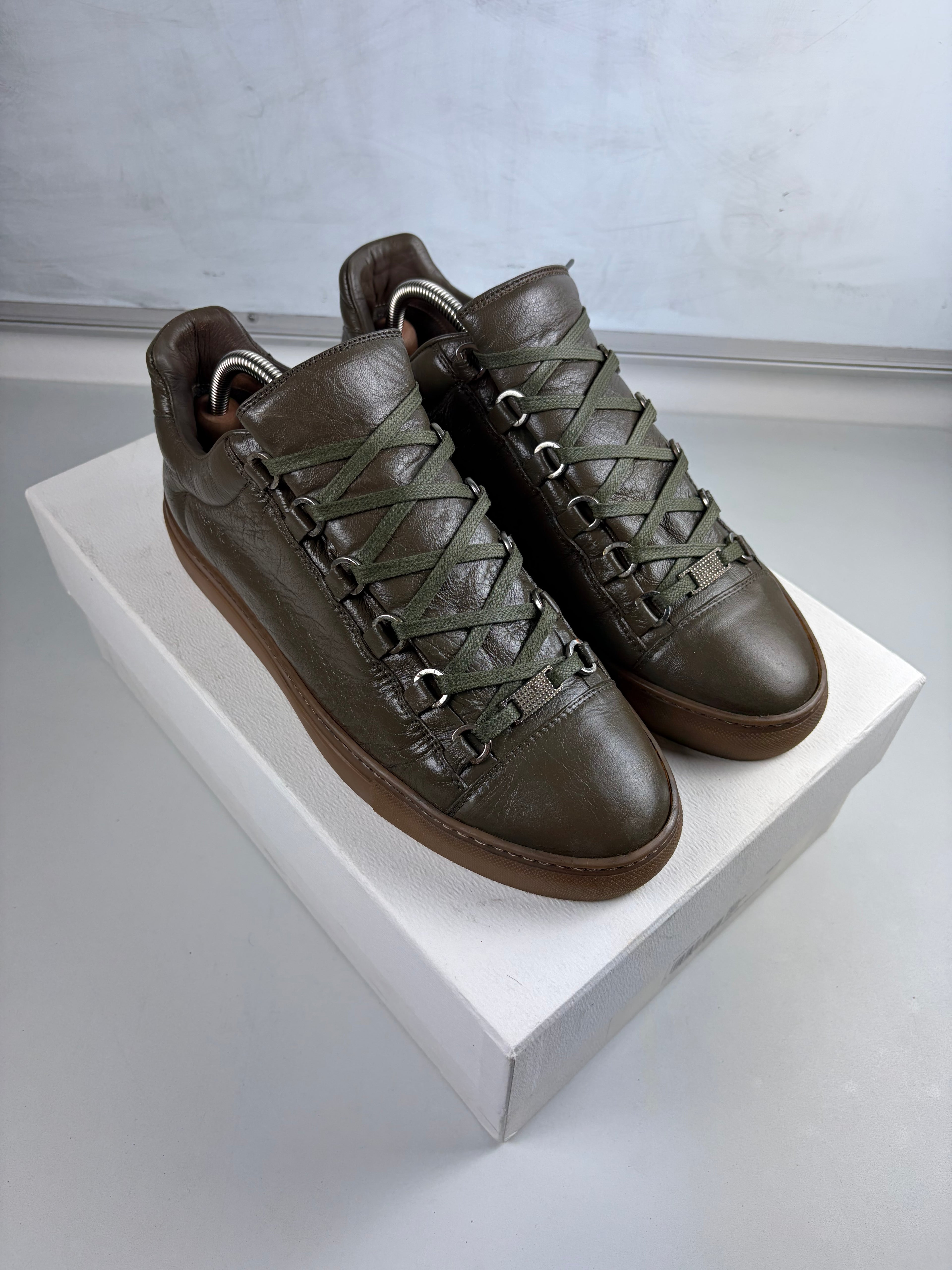 Balenciaga arena low - eu 41 / us 8 - khaki