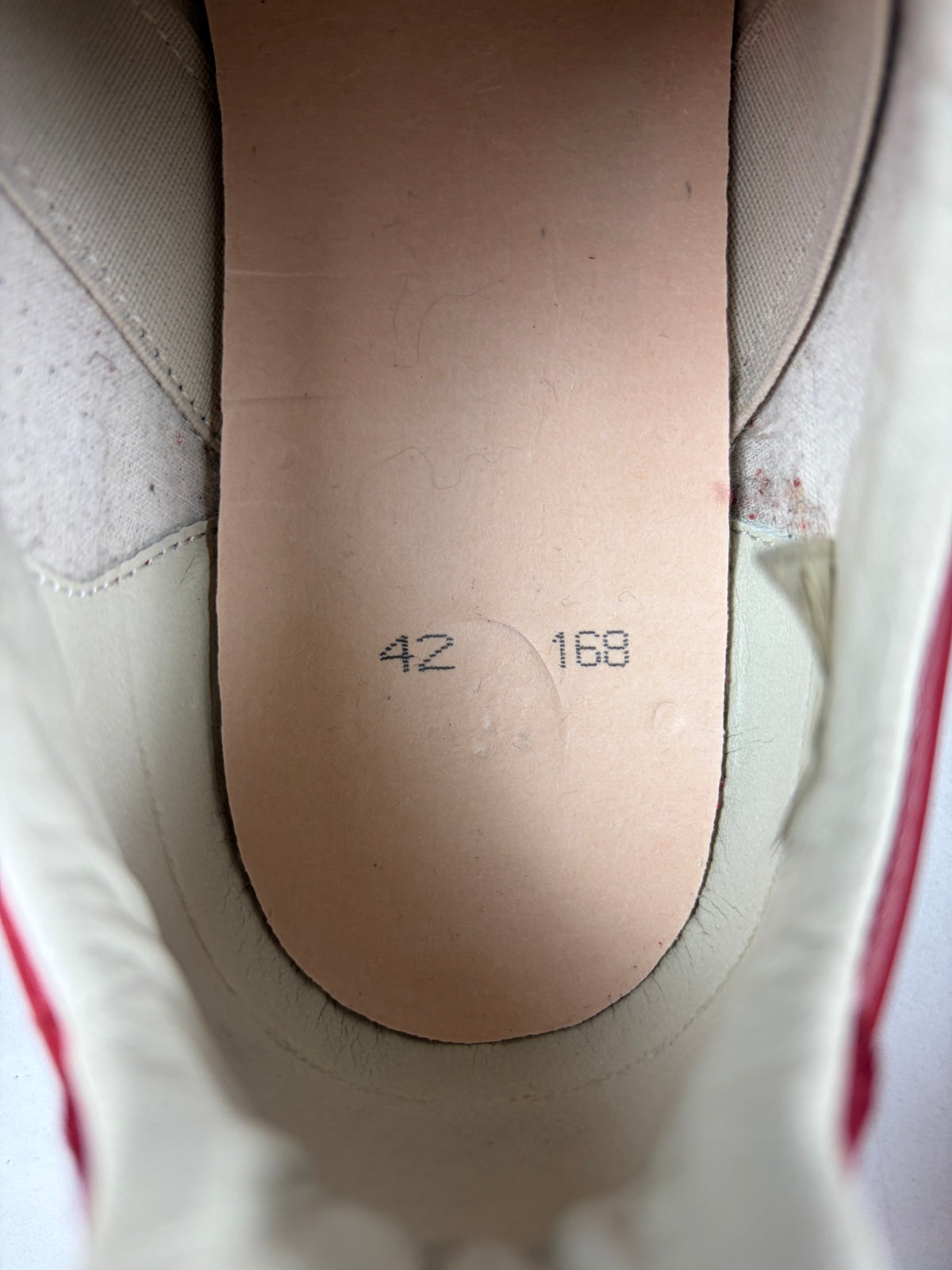 Maison Margiela Replica Red low gats - eu 42 / us 9 / uk 8 - red
