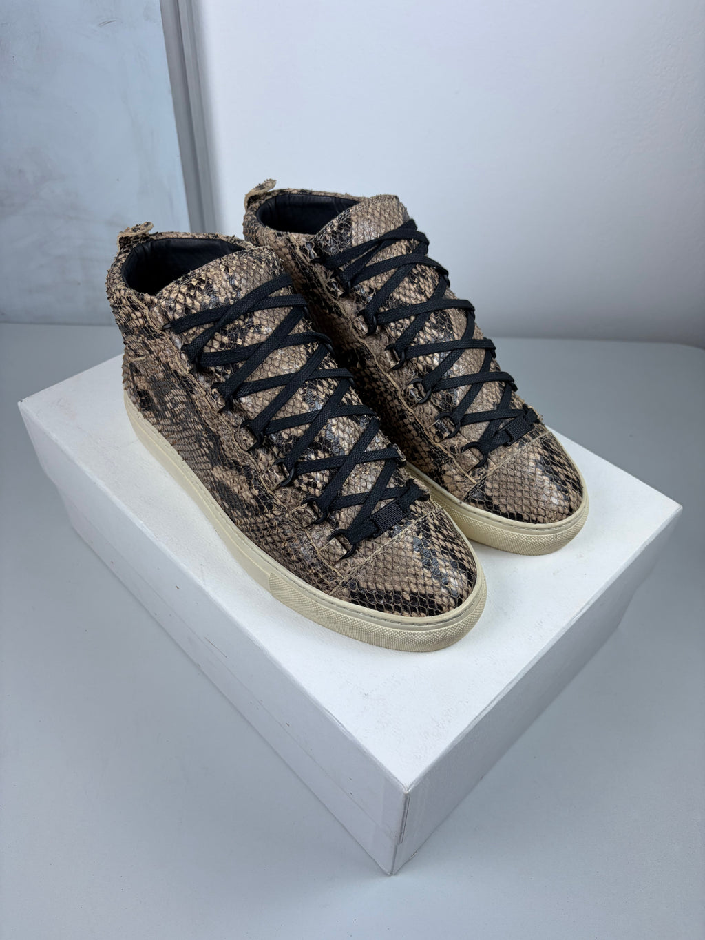 Balenciaga arena Python Skin high tops - eu 39 / us 6