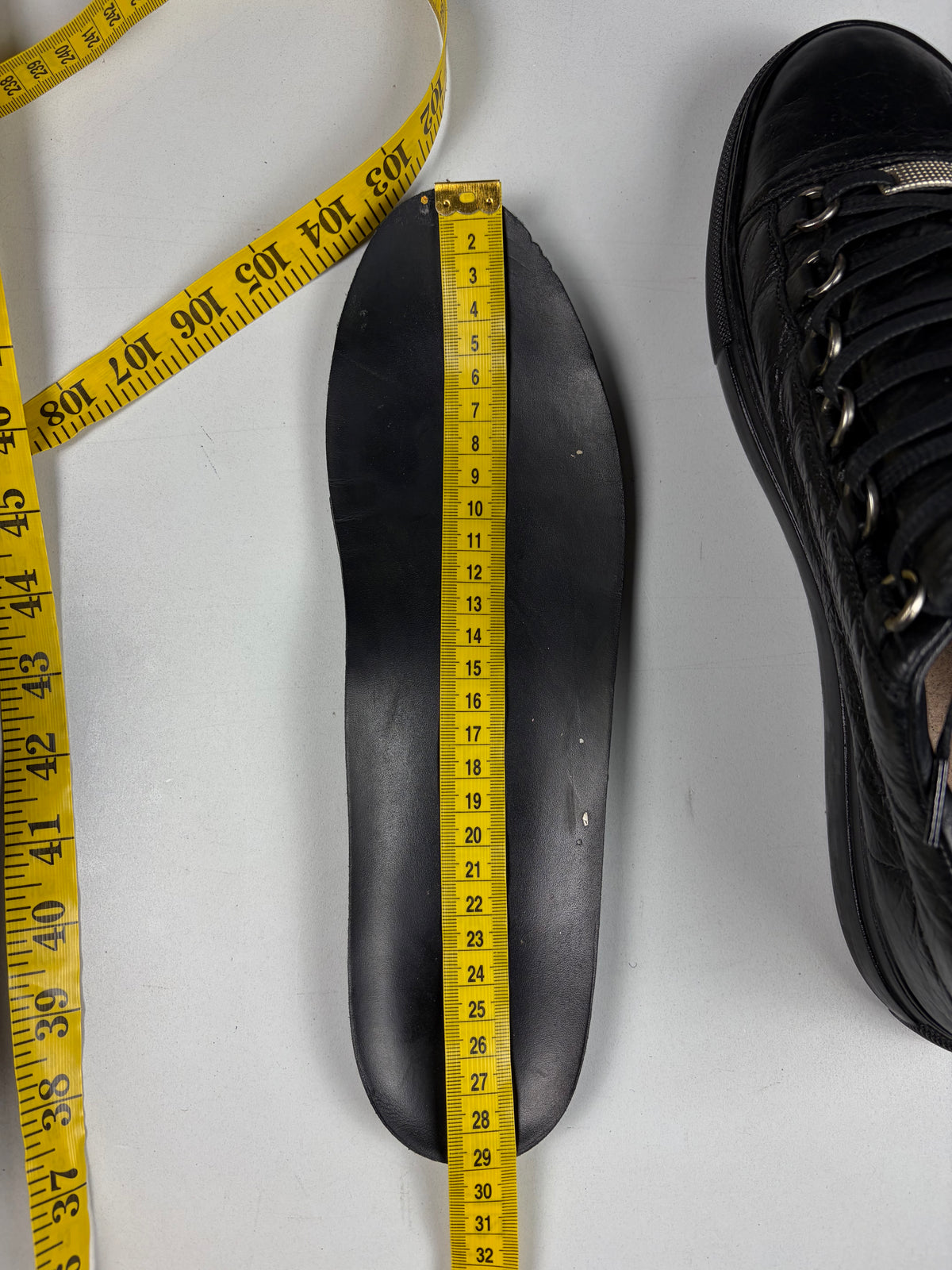 Balenciaga arena low - eu 43 / us 10 / uk 9 - black