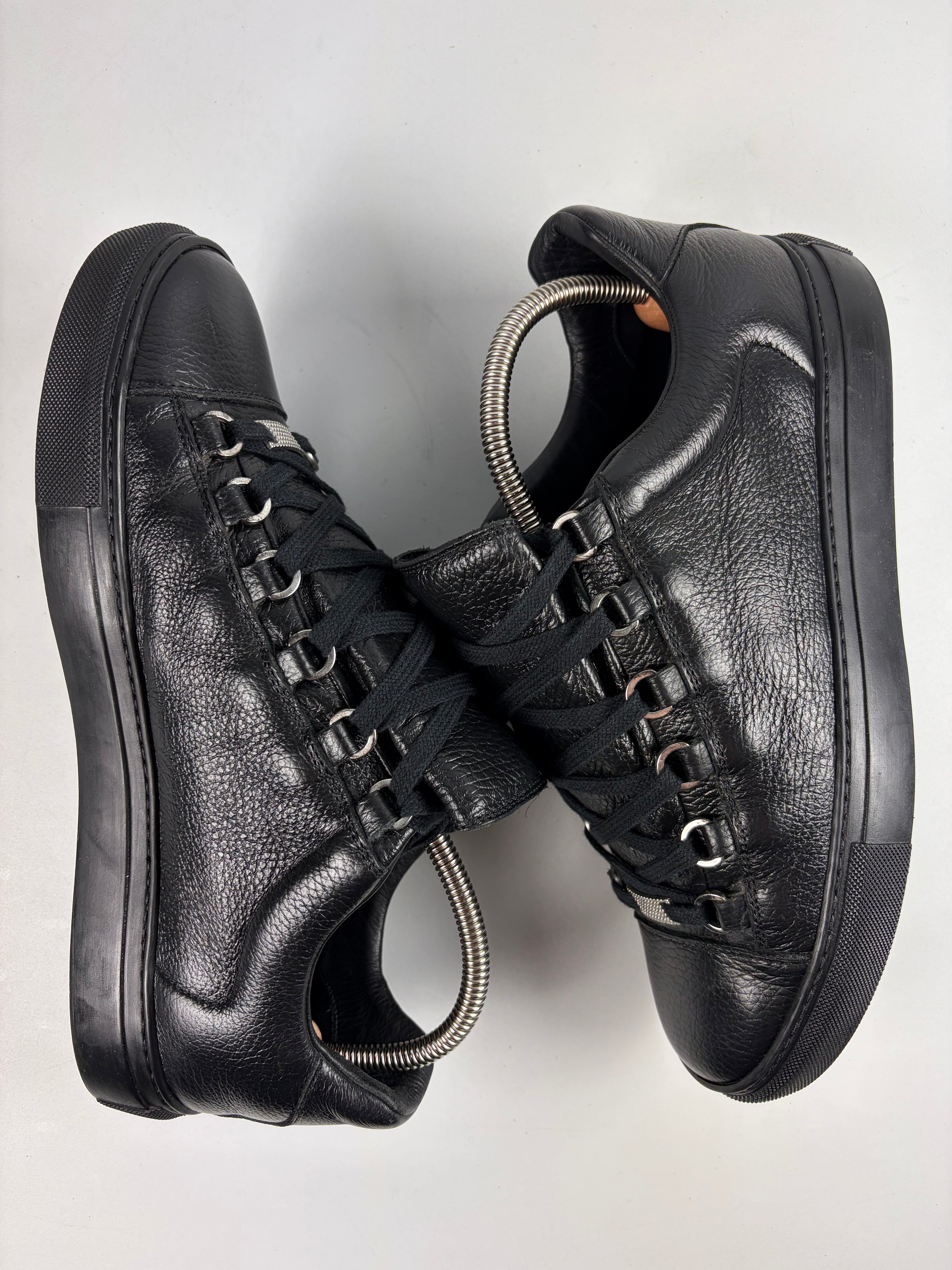 Balenciaga arena low - eu 41 / us 8 - black