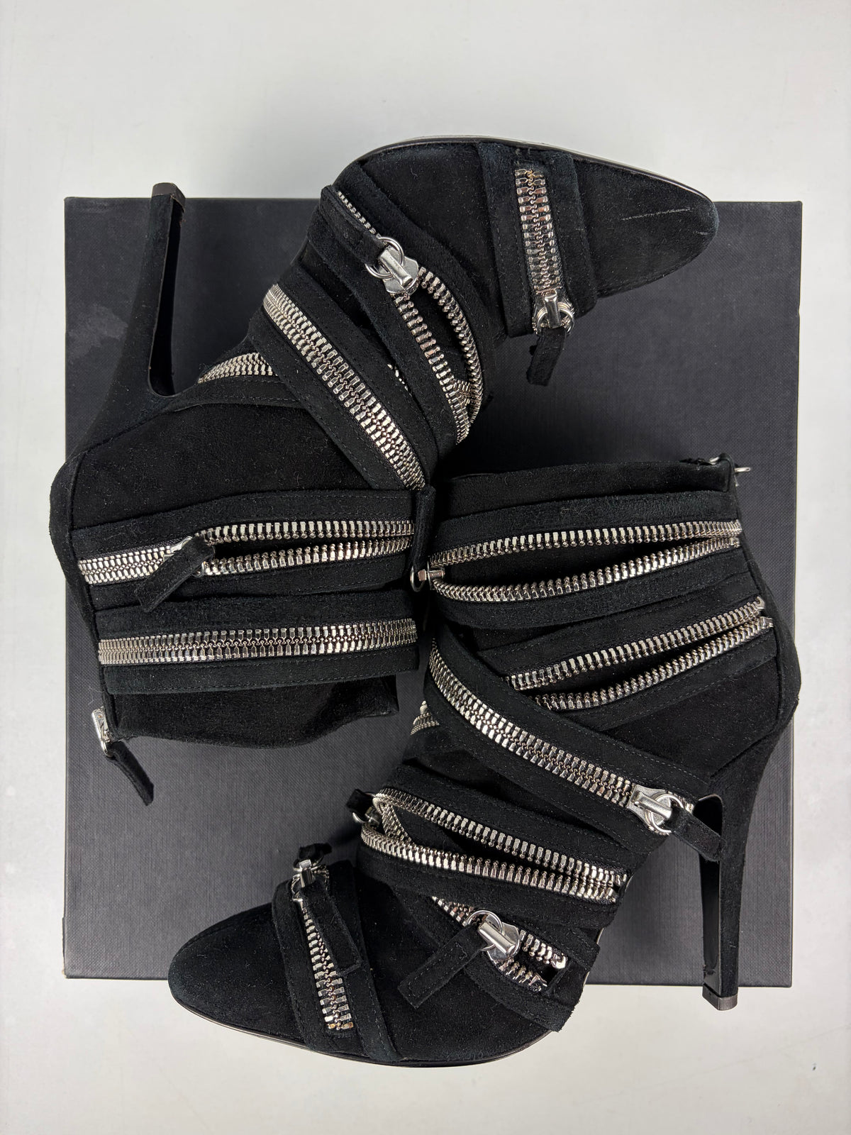 2009 Giuseppe Zanotti x BALMAIN multi zipper suede ankle boots - eu 38 / us 8 / uk 5 - black