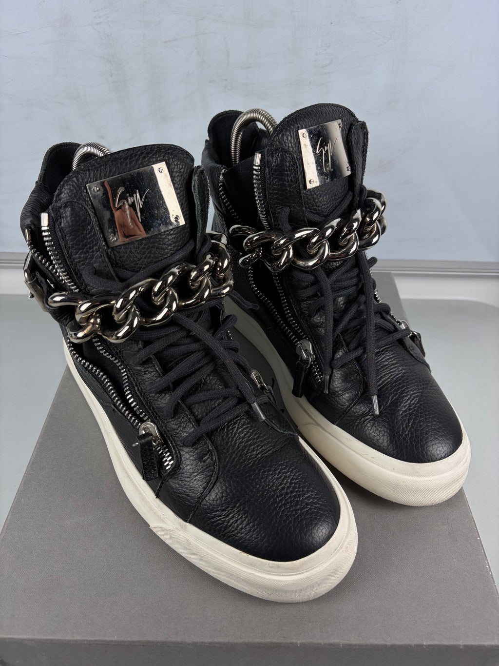 Giuseppe Zanotti 'London' chain high tops - eu 44 / us 11 / uk 10 - black