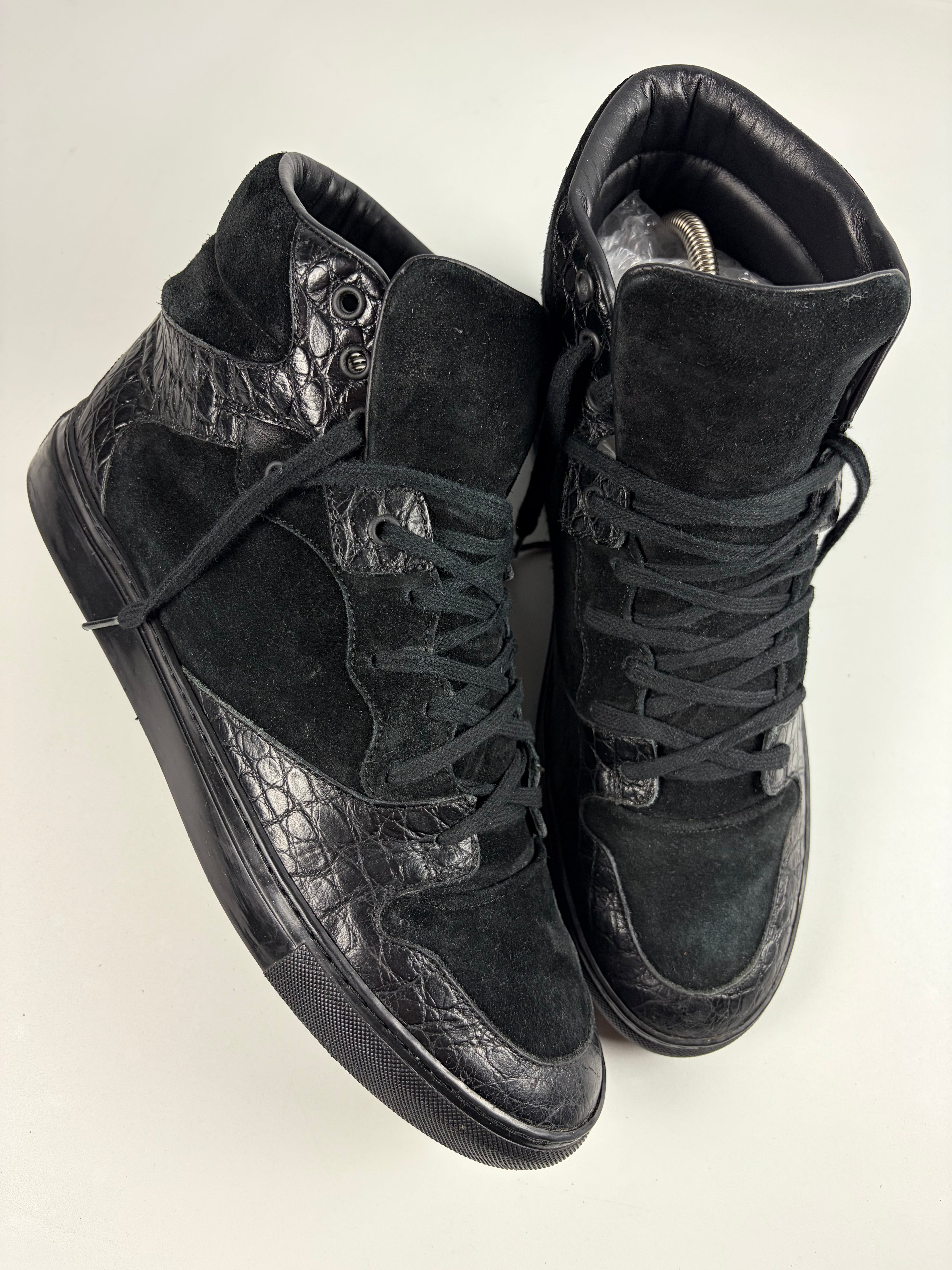 Balenciaga crocodile-embossed leather high tops - eu 44 / us 11 - black