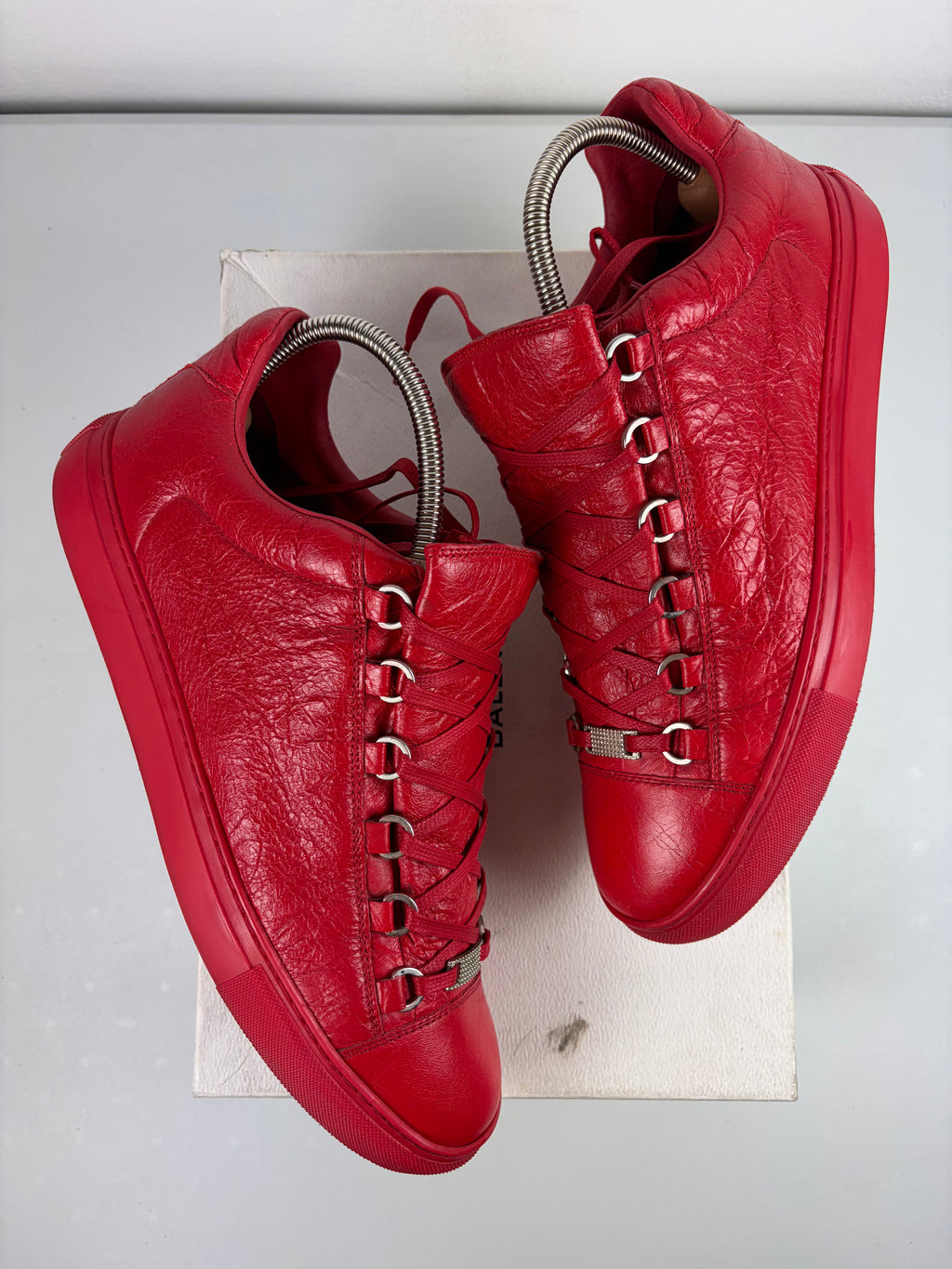 Balenciaga arena low - eu 43 / us 10 - red
