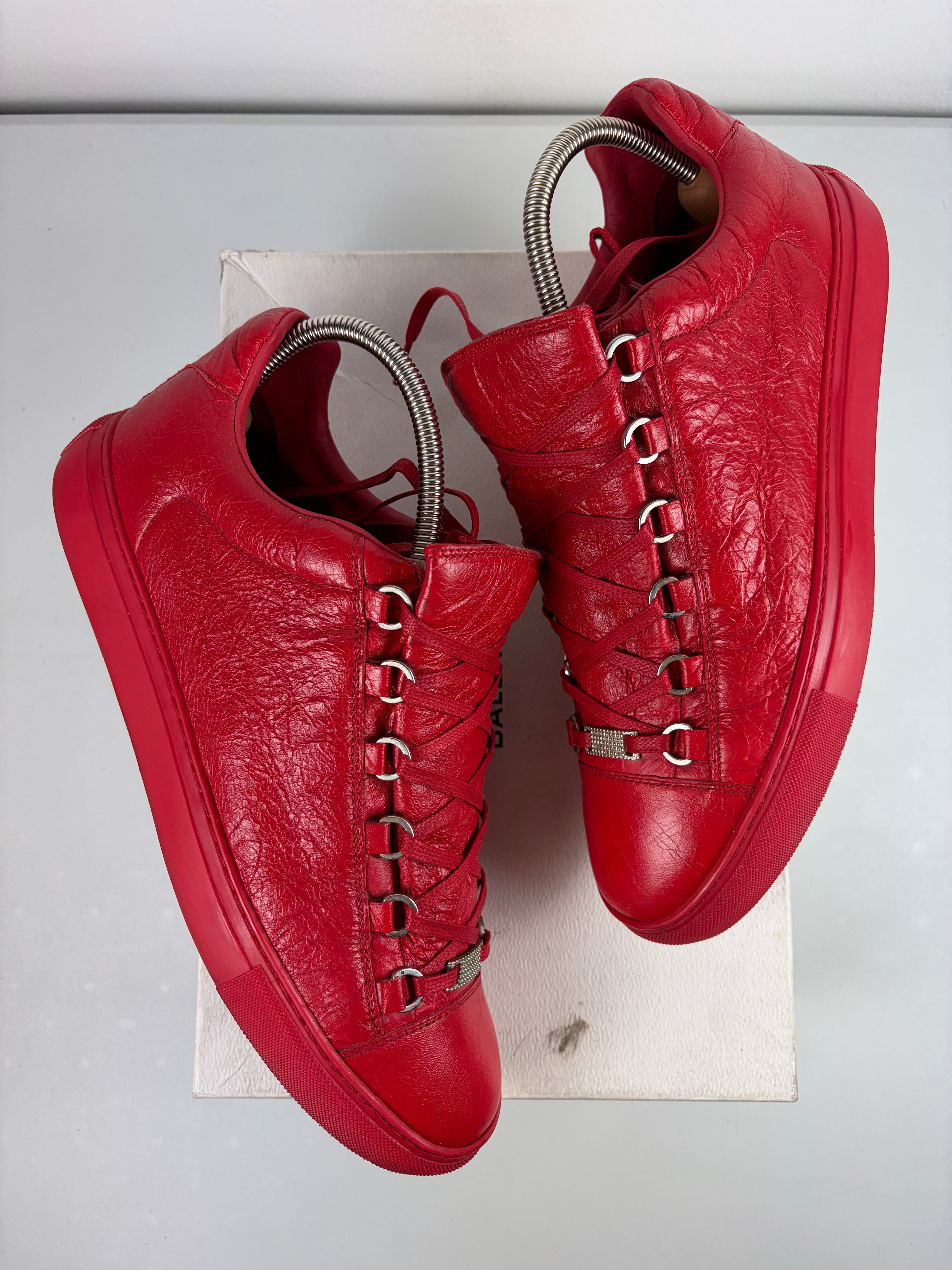 Balenciaga arena low - eu 43 / us 10 - red