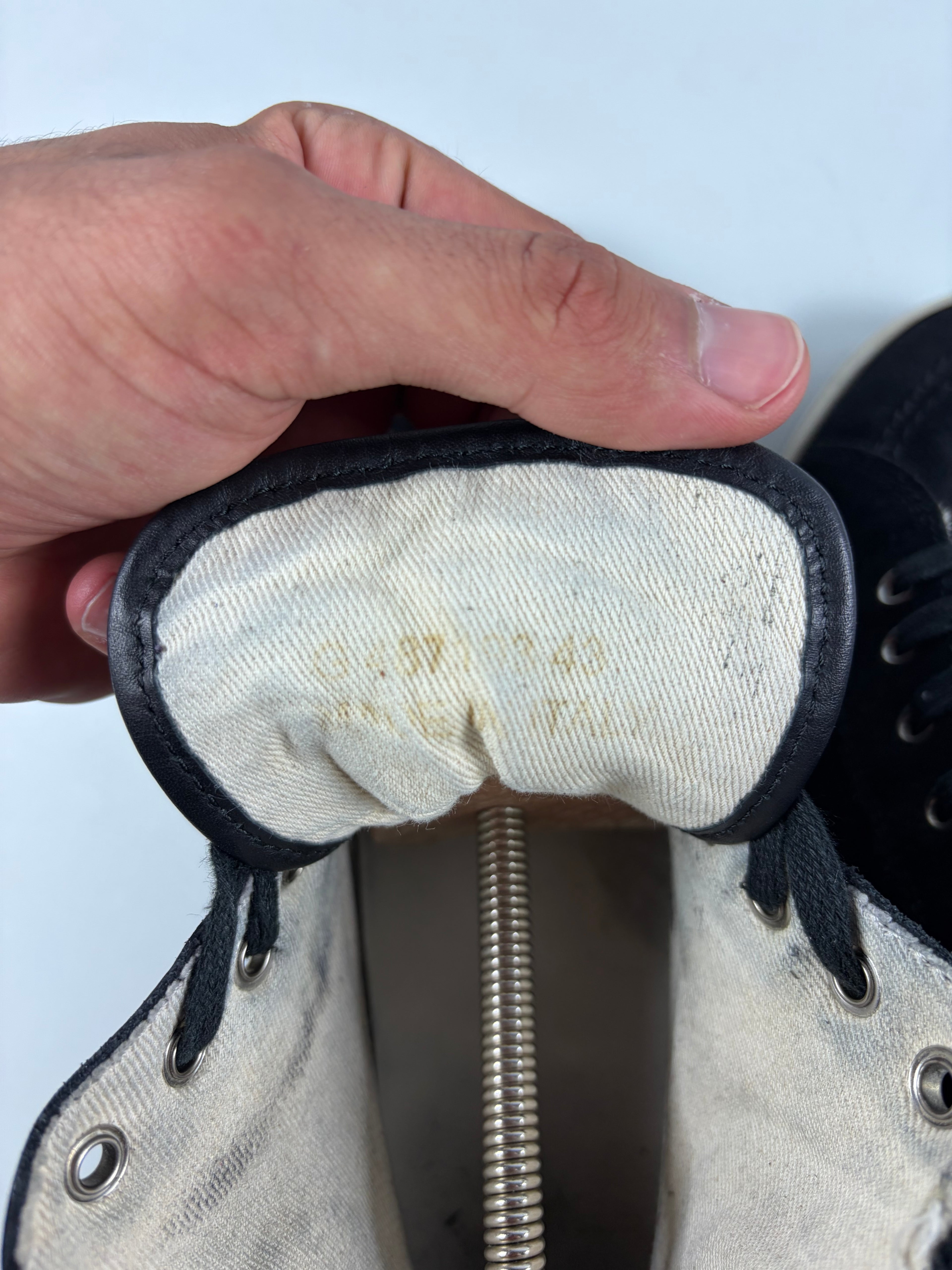 Saint Laurent ‘Smoking Forever’ high tops - eu 43 / us 10 - black