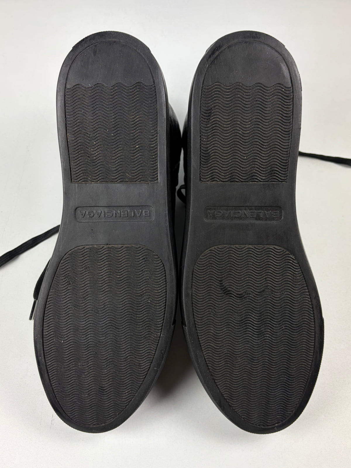 Balenciaga arena high tops - eu 42 / us 9 / uk 8 - black