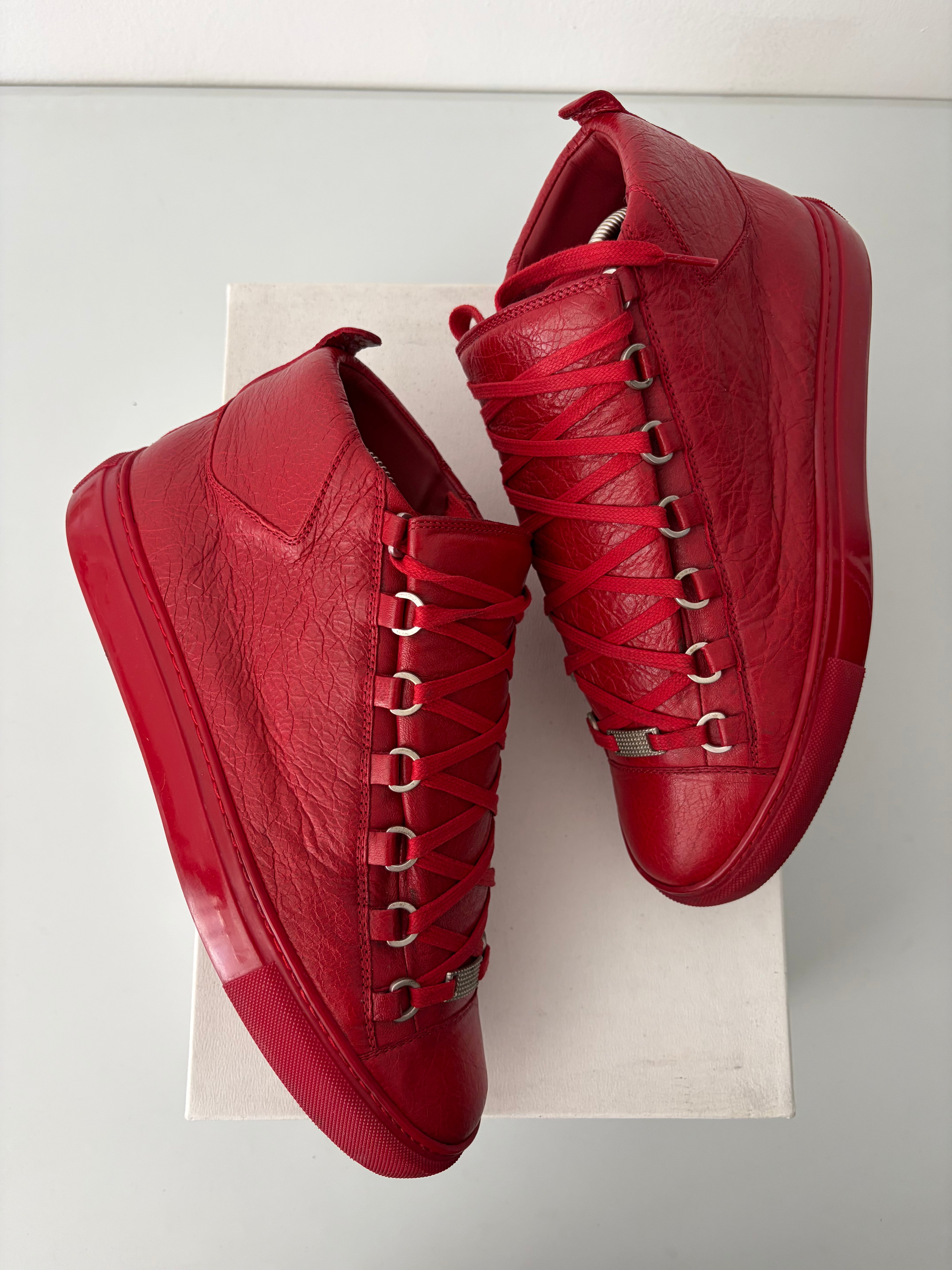 Balenciaga arena high tops - eu 41 - red