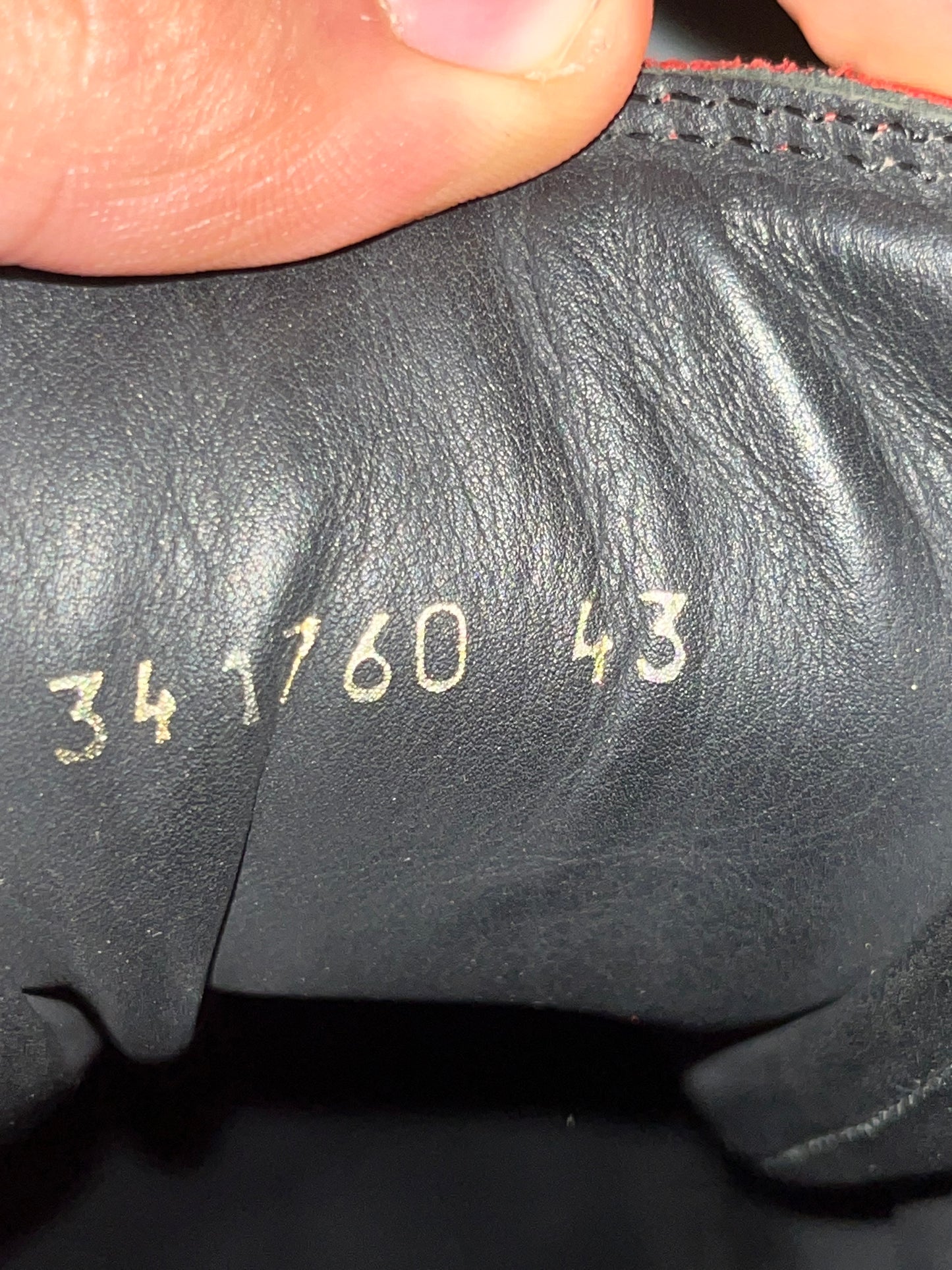 BALENCIAGA ARENA HIGH (red suede)