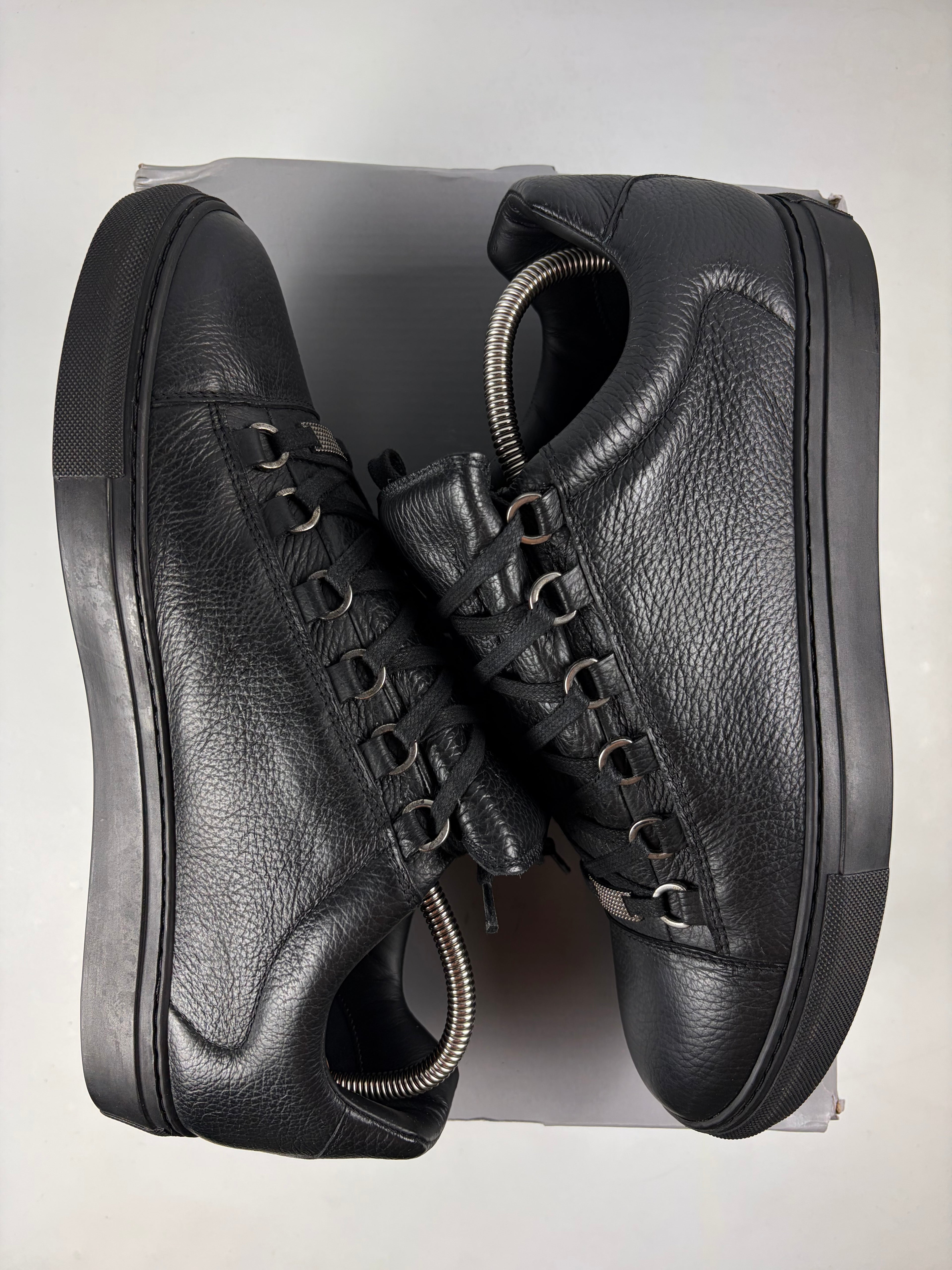 Balenciaga arena low - eu 43 / us 10 - black