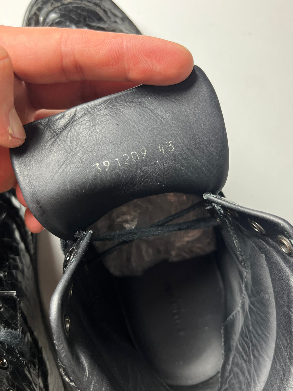 Balenciaga embossed croc leather high tops - Eu 43 - black