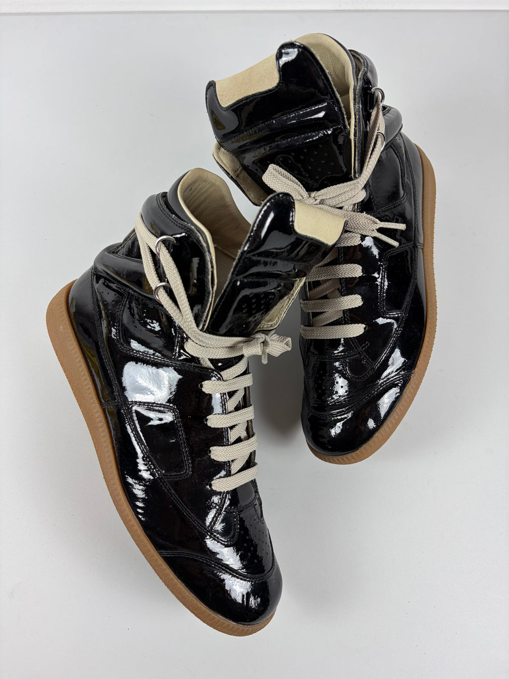 2009 Maison Martin Margiela black patent leather high-top sneakers - eu 40