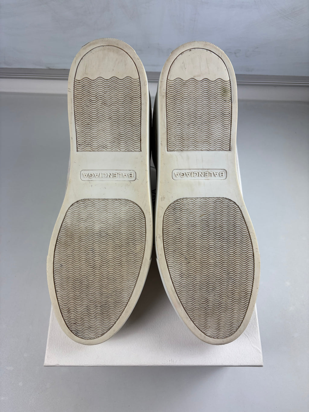 Balenciaga arena low - eu 45 / us 12 - white