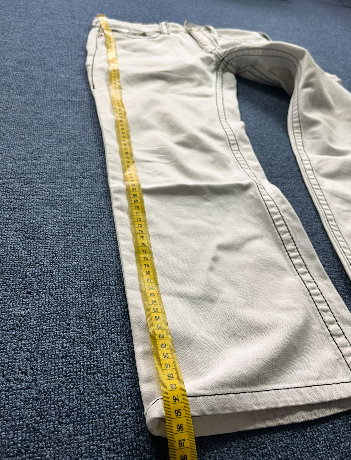 TRUE RELIGION RAINBOW RICKY white jeans (34)