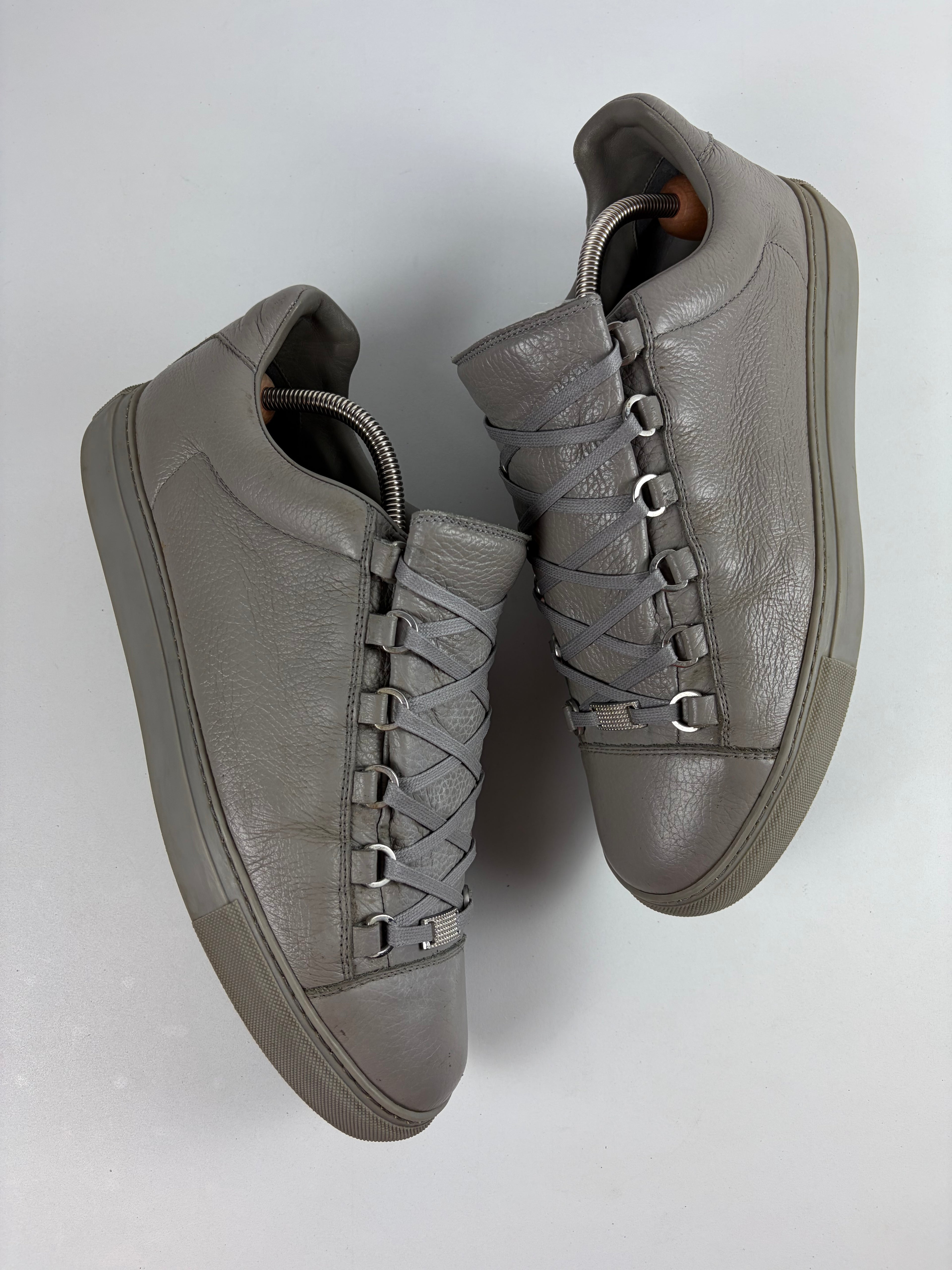 Balenciaga arena low - eu 43 / us 10 - grey