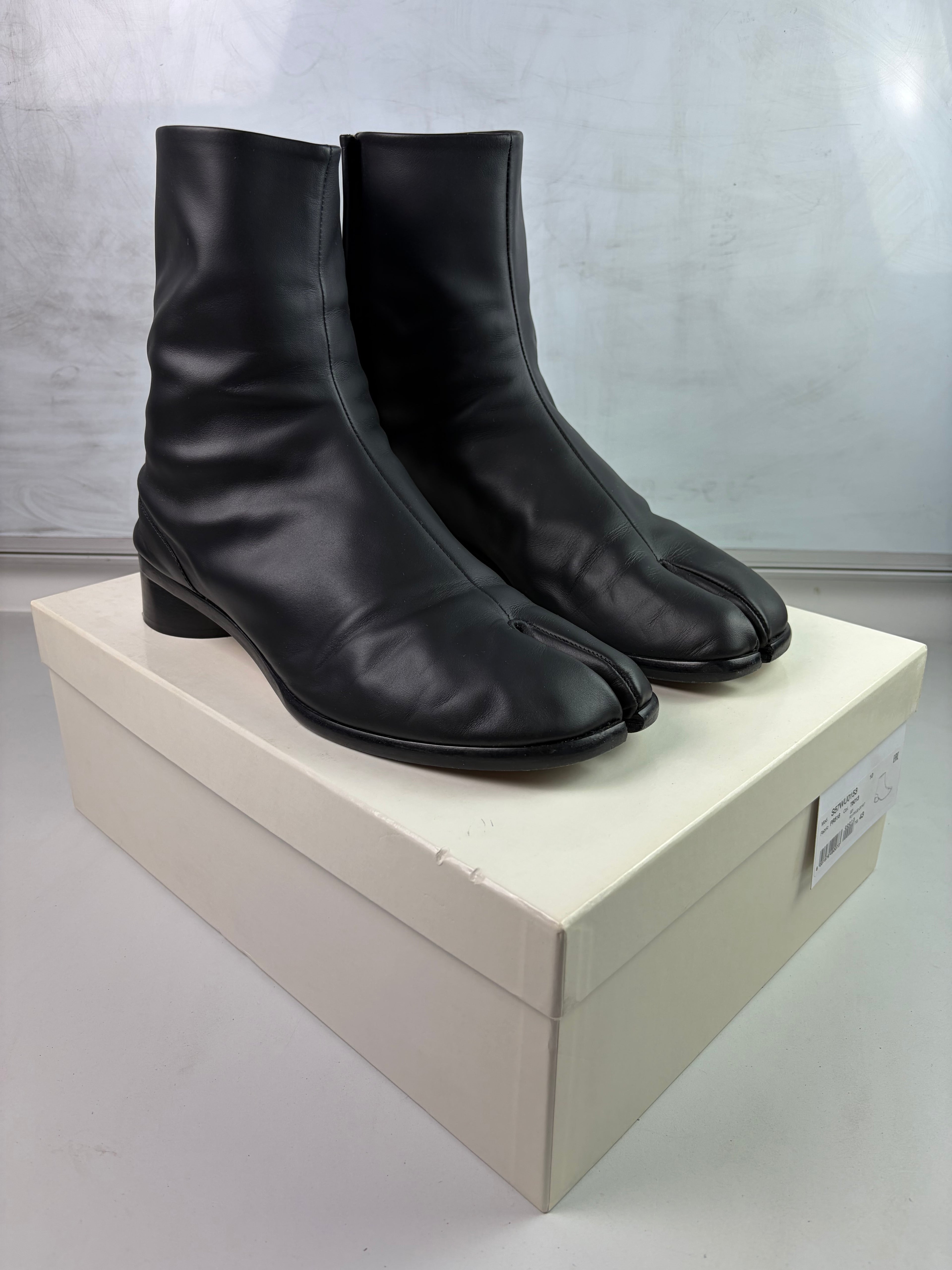 Maison Margiela Tabi leather boots - eu 43 / us 10 - black