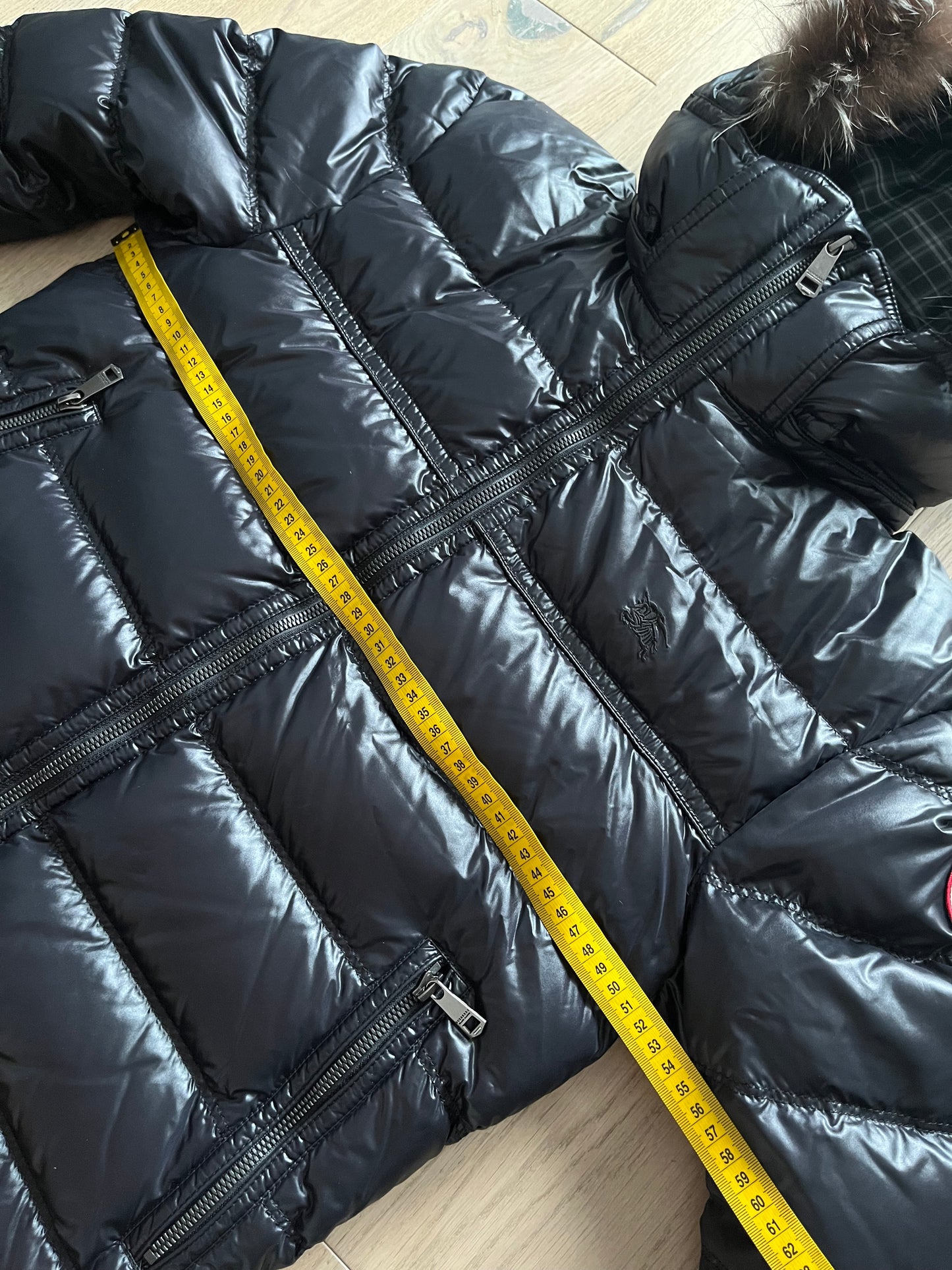 00’s BURBERRY made in Japan real fur down jacket (L/LL) - black
