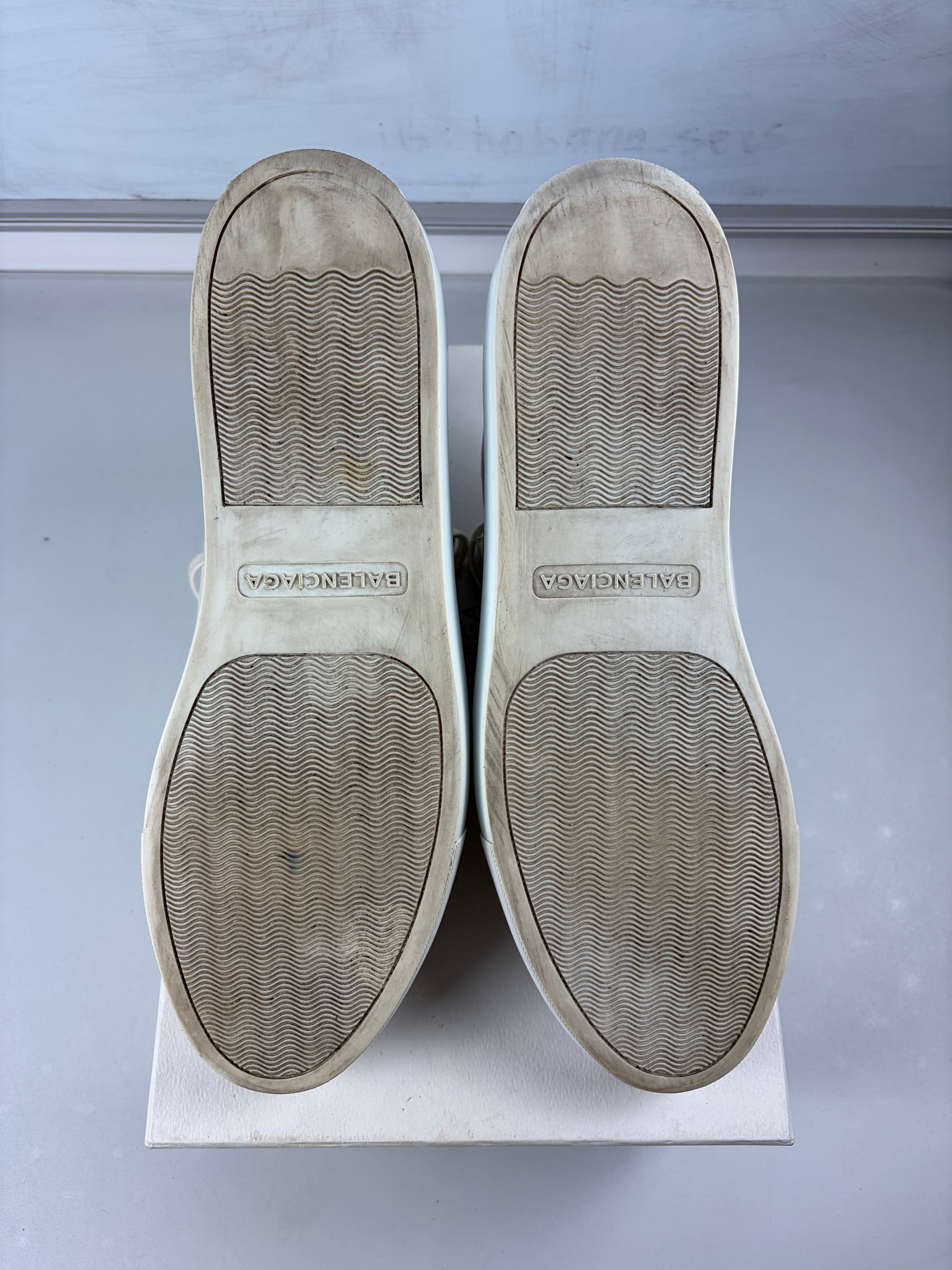 Balenciaga arena low - eu 46 / us 13 - white