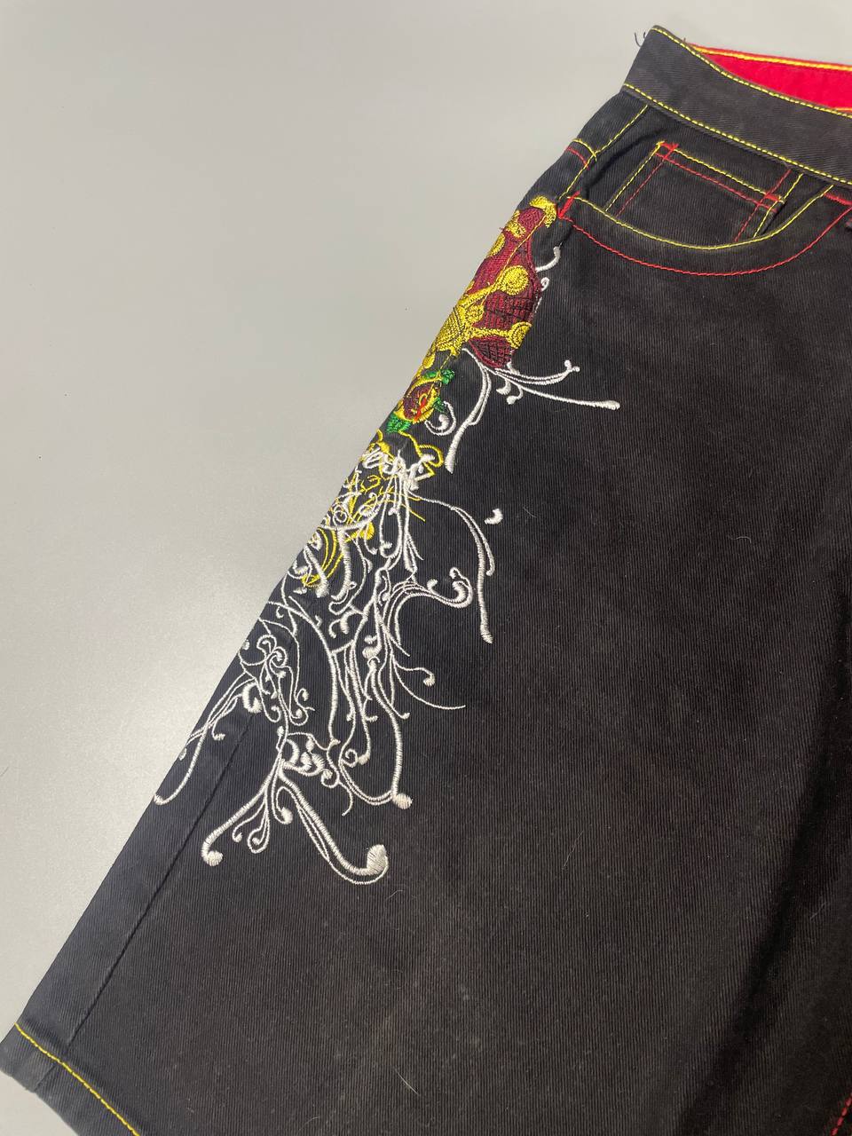 BAGGY EMBROIDERED JORTS (34)
