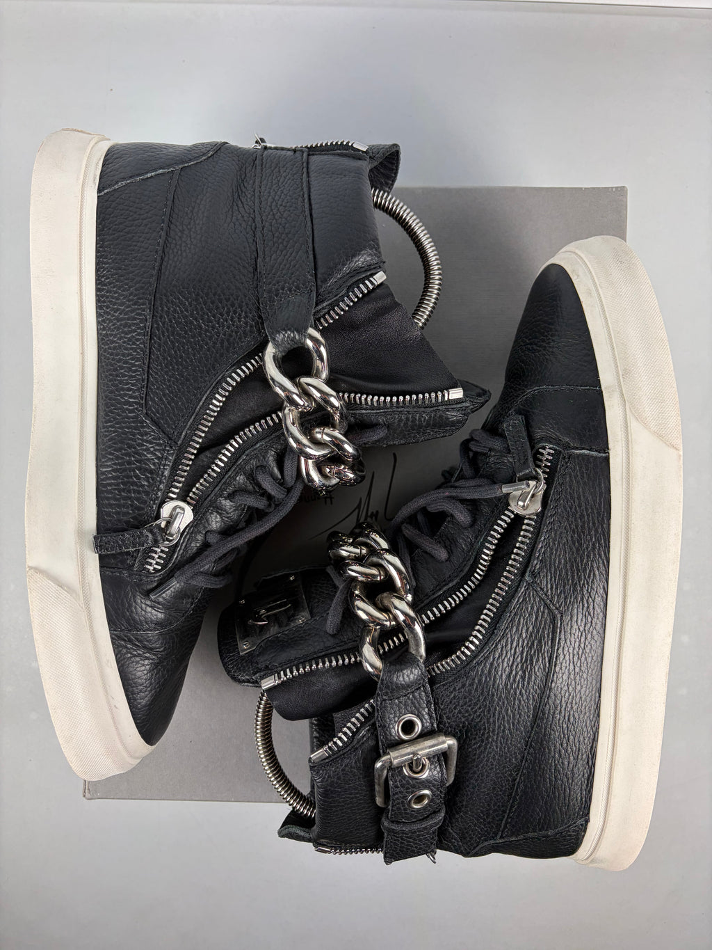 Giuseppe Zanotti 'London' chain high tops - eu 44 / us 11 / uk 10 - black