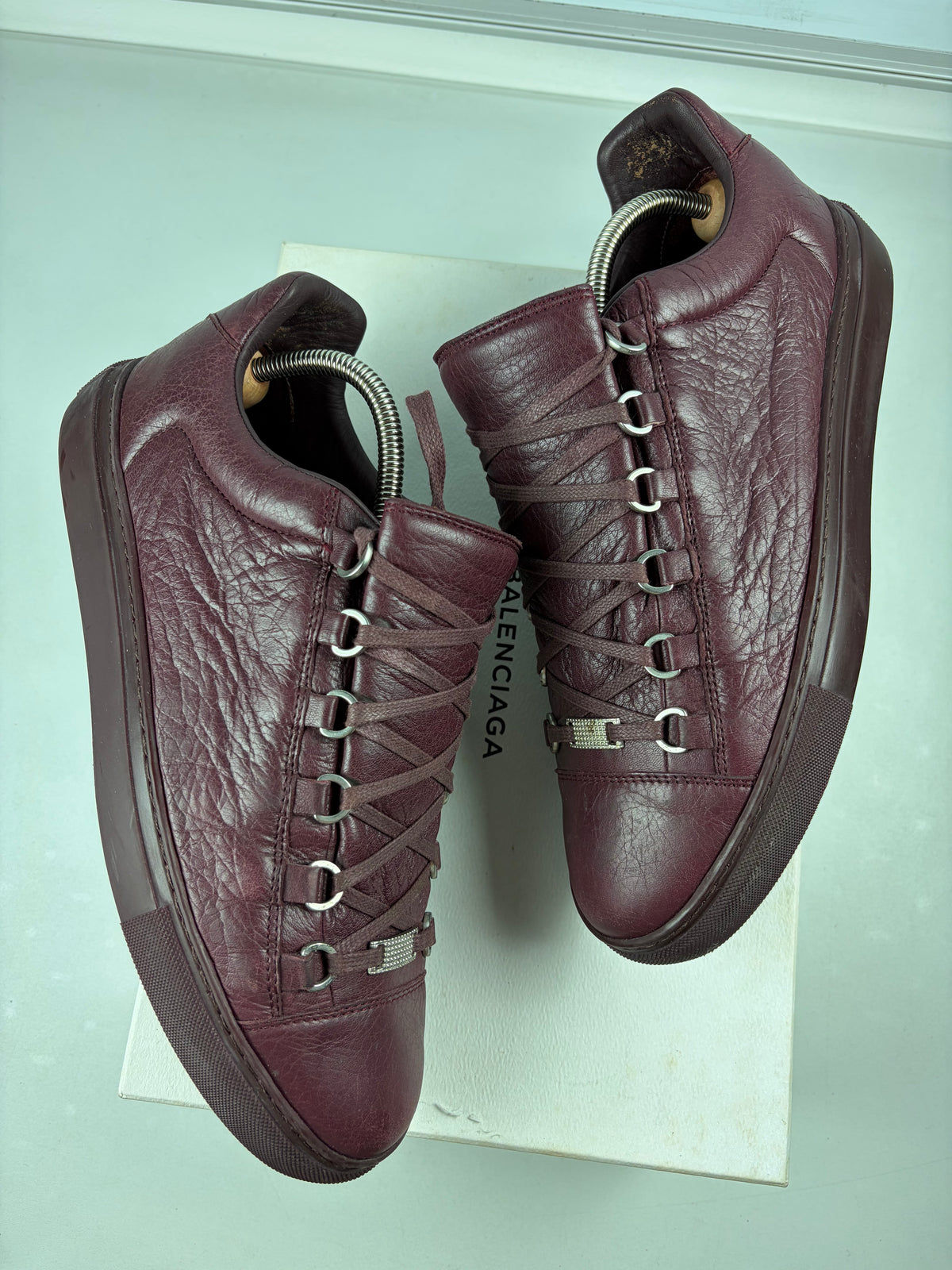Balenciaga arena low - eu 42 / us 9 / uk 8 - burgundy
