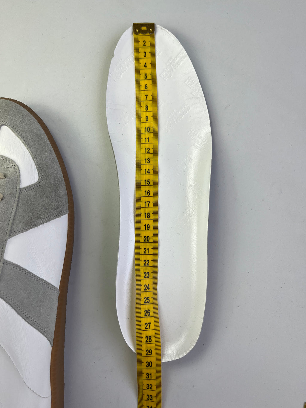 Maison Margiela high top gats - Eu 45 - white