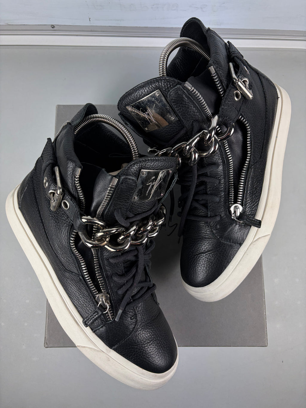 Giuseppe Zanotti 'London' chain high tops - eu 44 / us 11 / uk 10 - black