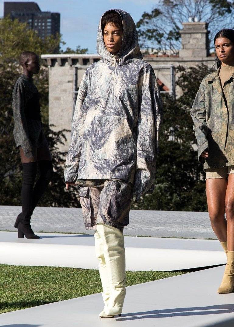 2016 Kanye West's YEEZY Season 4 bleached denim boots - eu 38 - white