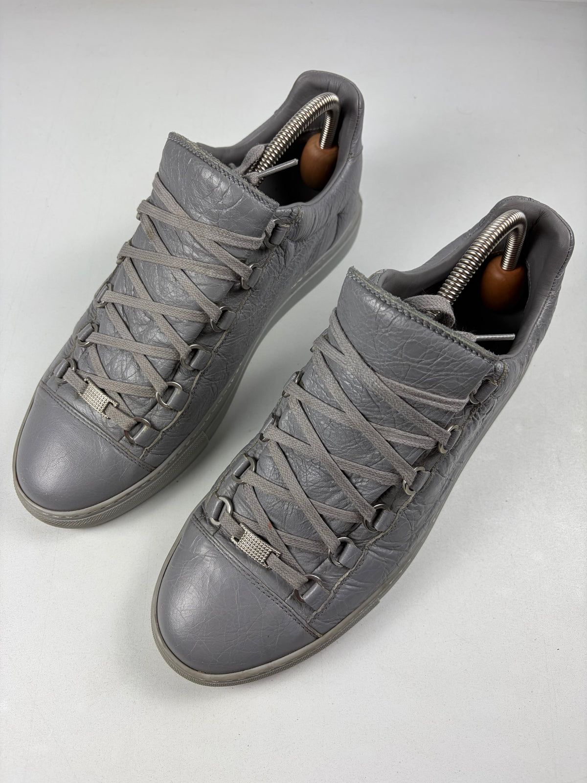 Balenciaga arena low - eu 42 / us 9 / uk 8 - grey