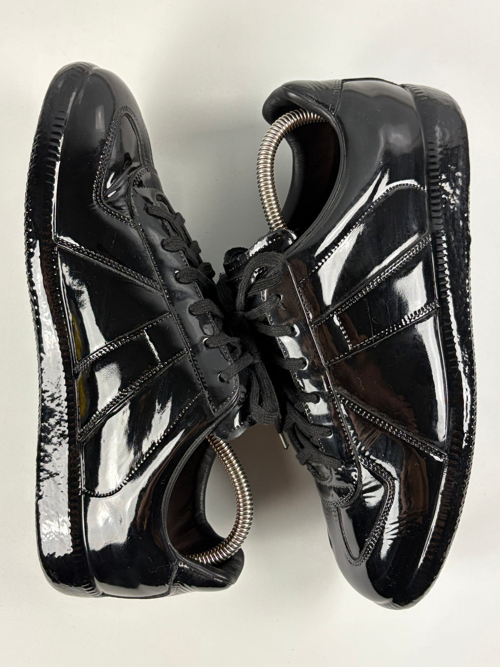 Maison Margiela patent leather low gats - eu 41 / us 8 - black