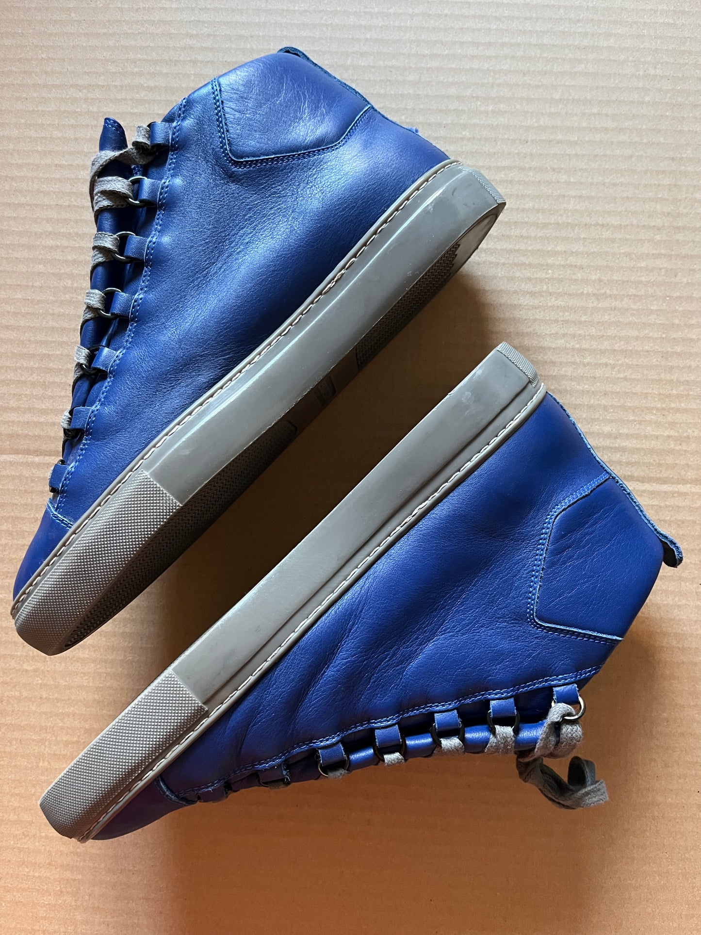 BALENCIAGA ARENA (42)