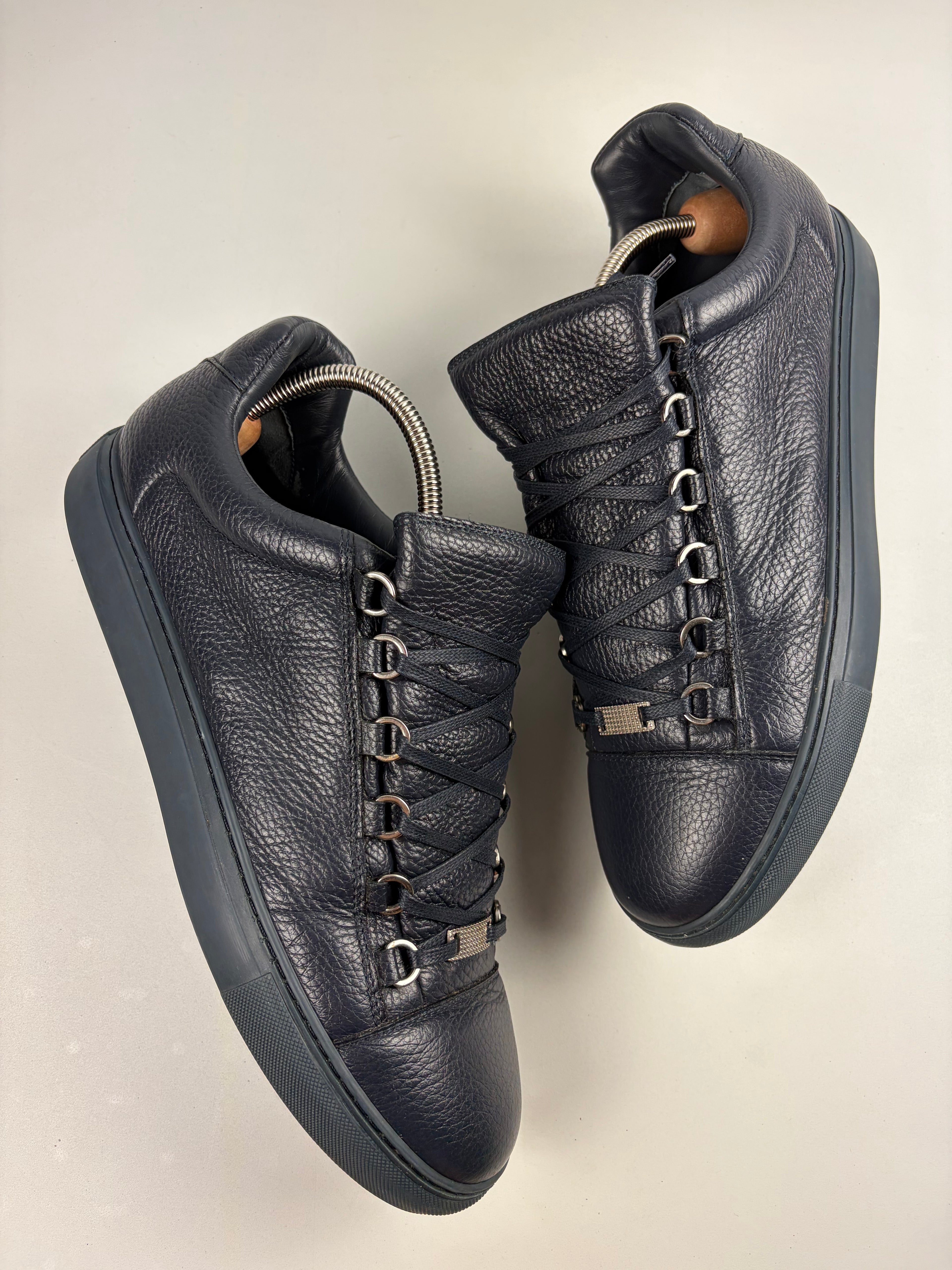 Balenciaga arena low - eu 44 / us 11 - navy blue