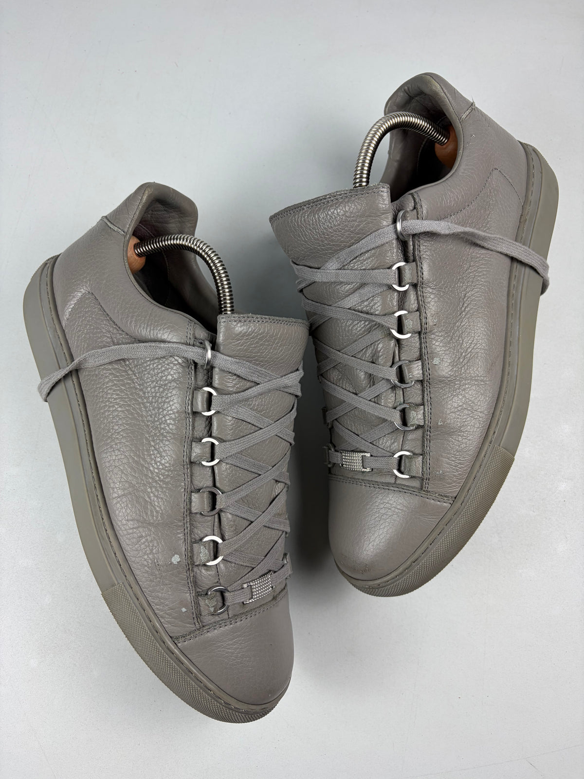 Balenciaga arena low - eu 42 / us 9 / uk 8 - grey