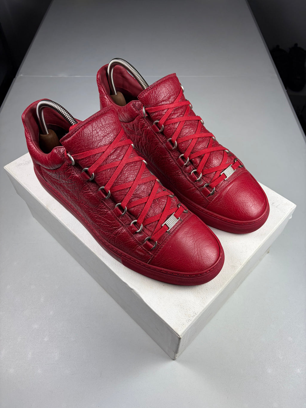 Balenciaga arena low - eu 44 / us 11 / uk 10 - red