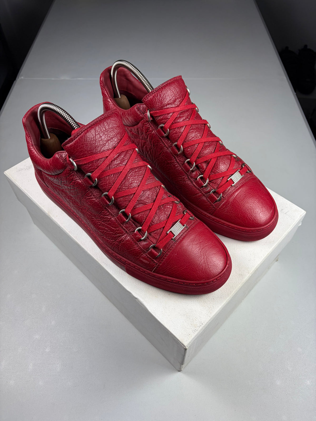 Balenciaga arena low - eu 44 / us 11 / uk 10 - red