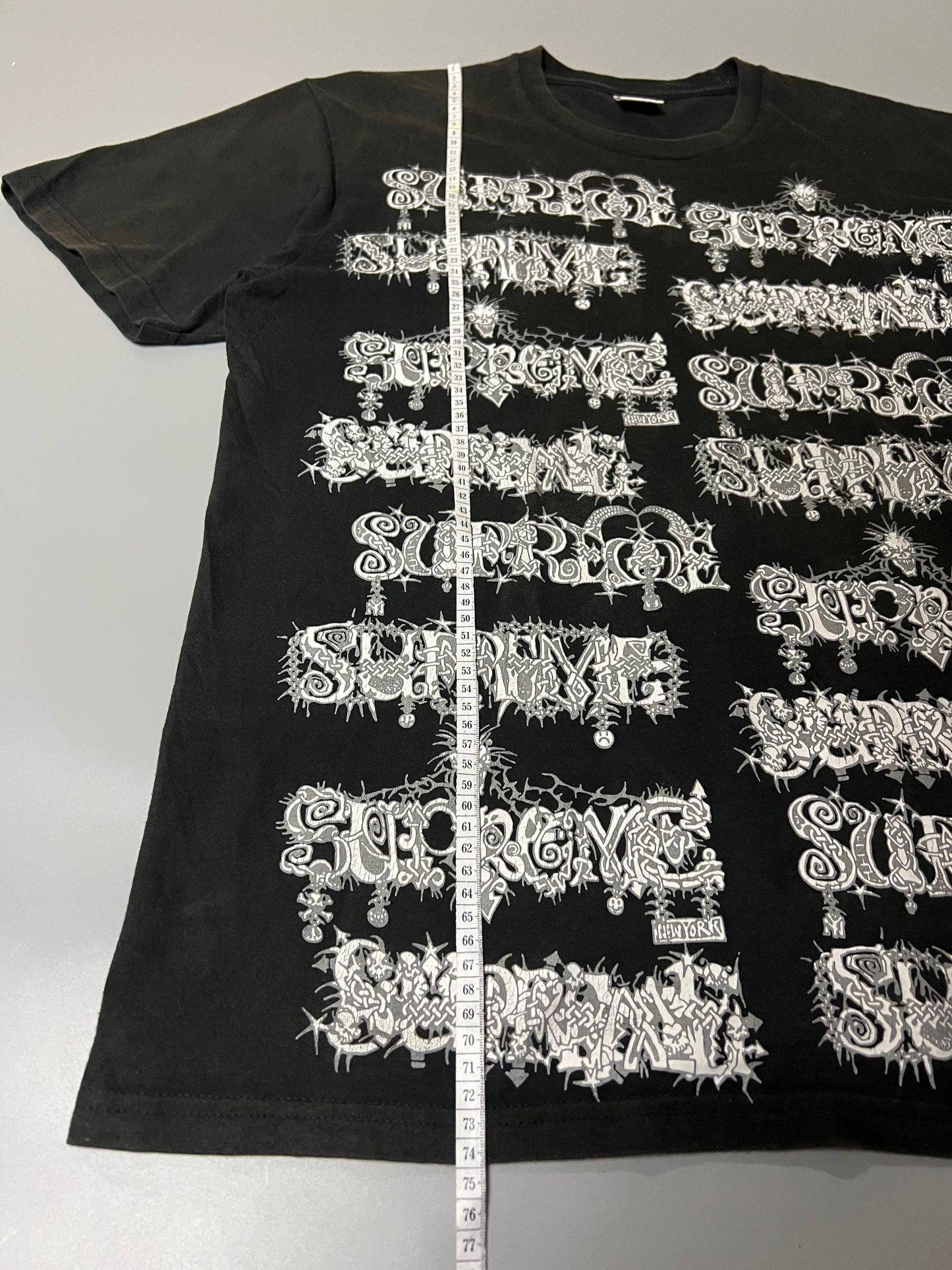 SUPREME T-shirt (L)