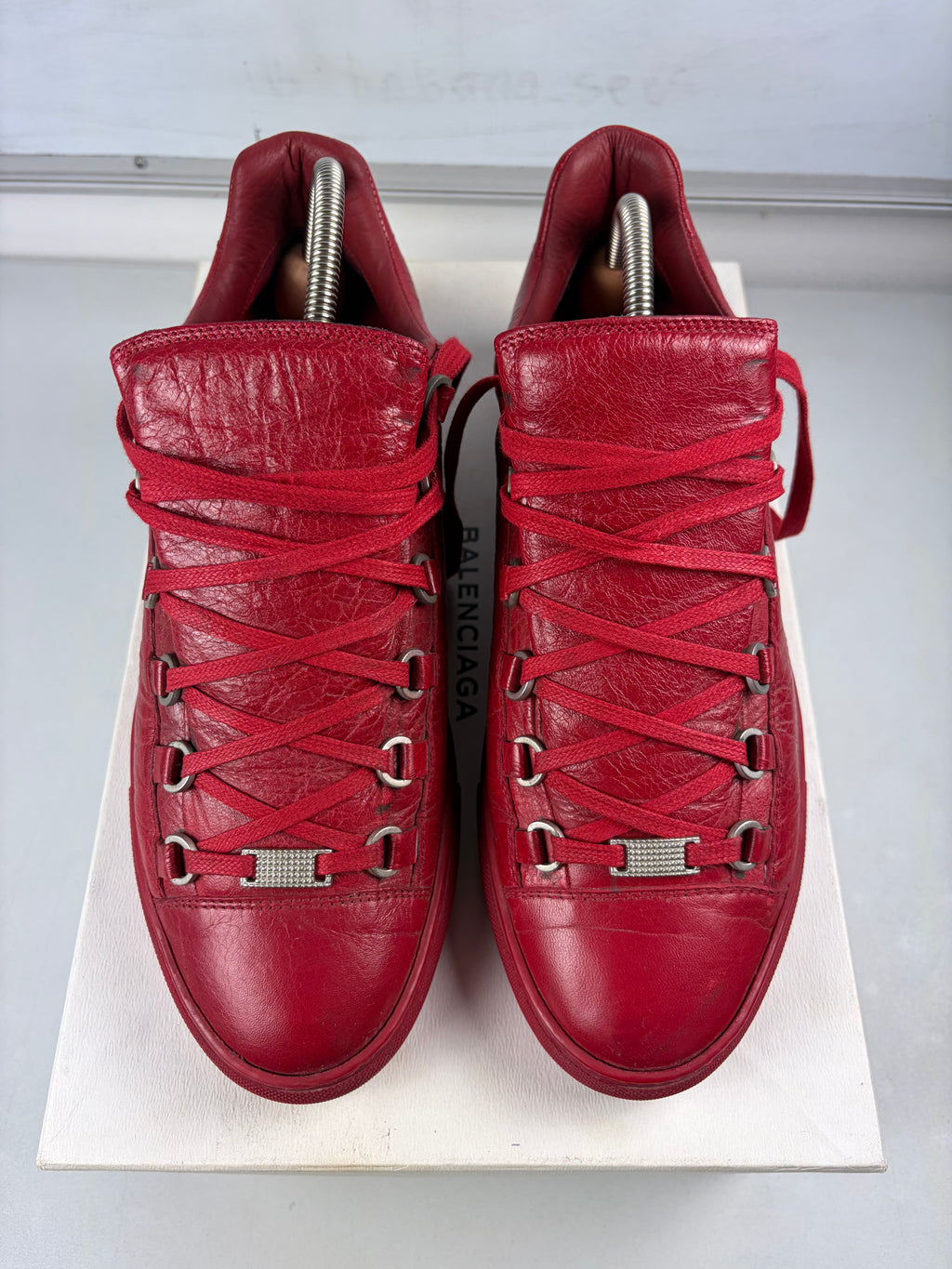 Balenciaga arena low - eu 42 / us 9 / uk 8 - red