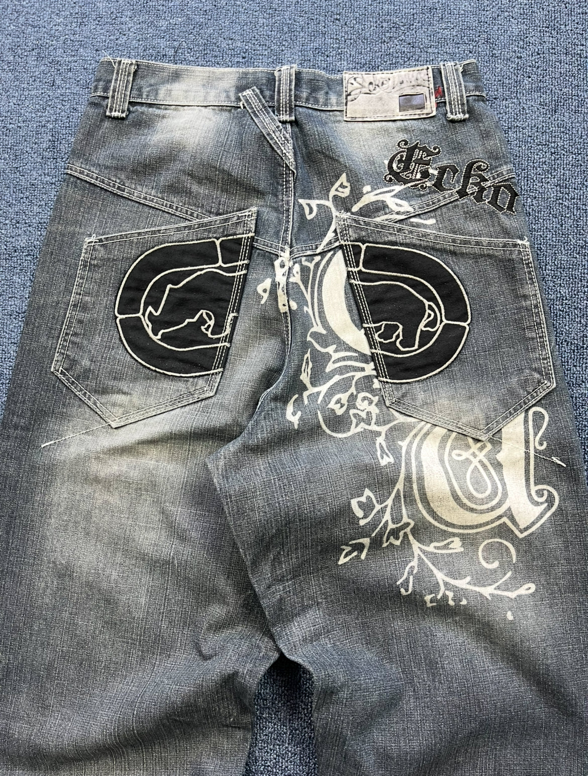 ECKO UNLTD BAGGY JEANS (32)