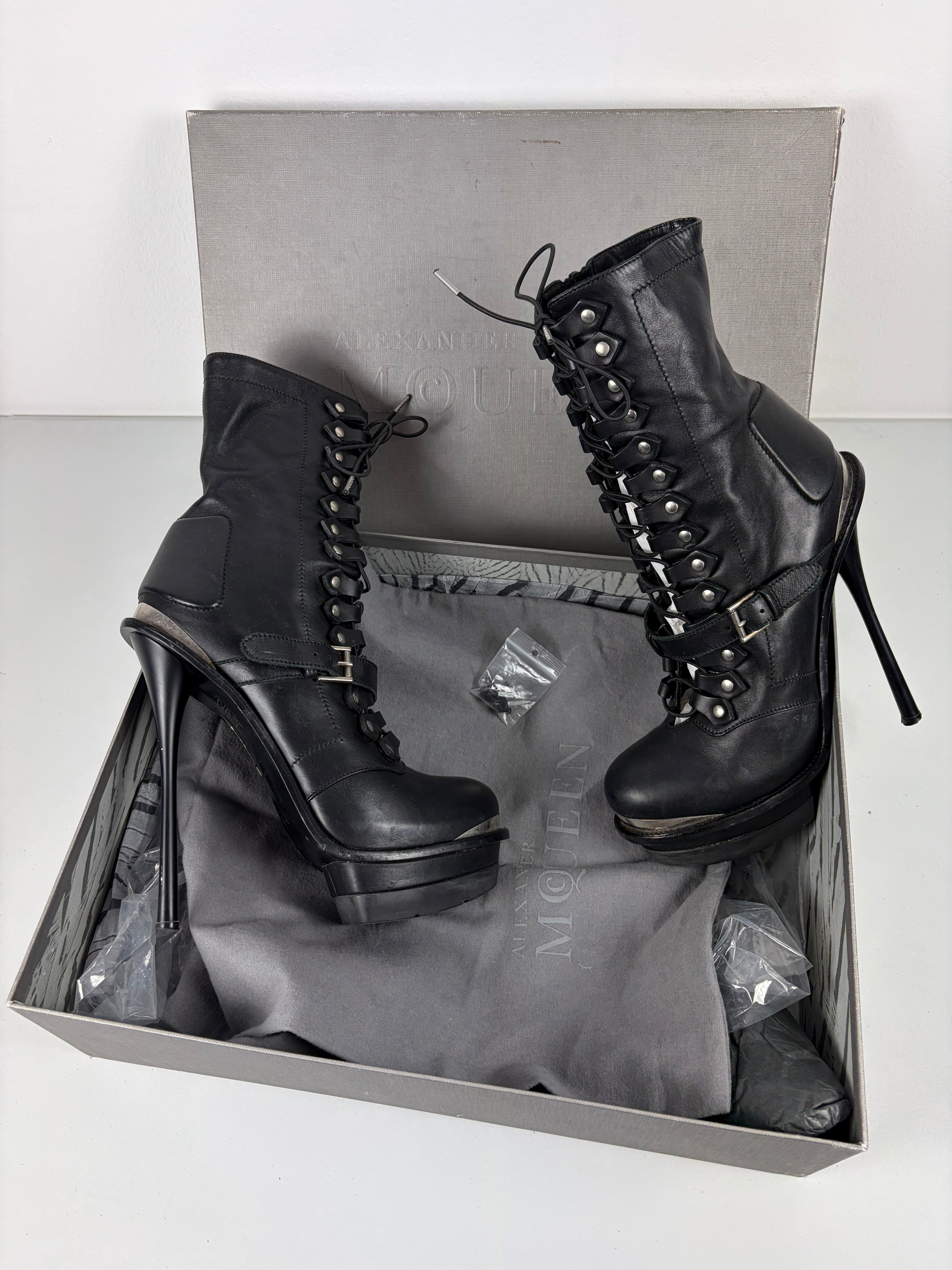 2011 runway collection Alexander McQueen stiletto ankle boots - eu 38 1/5 - black