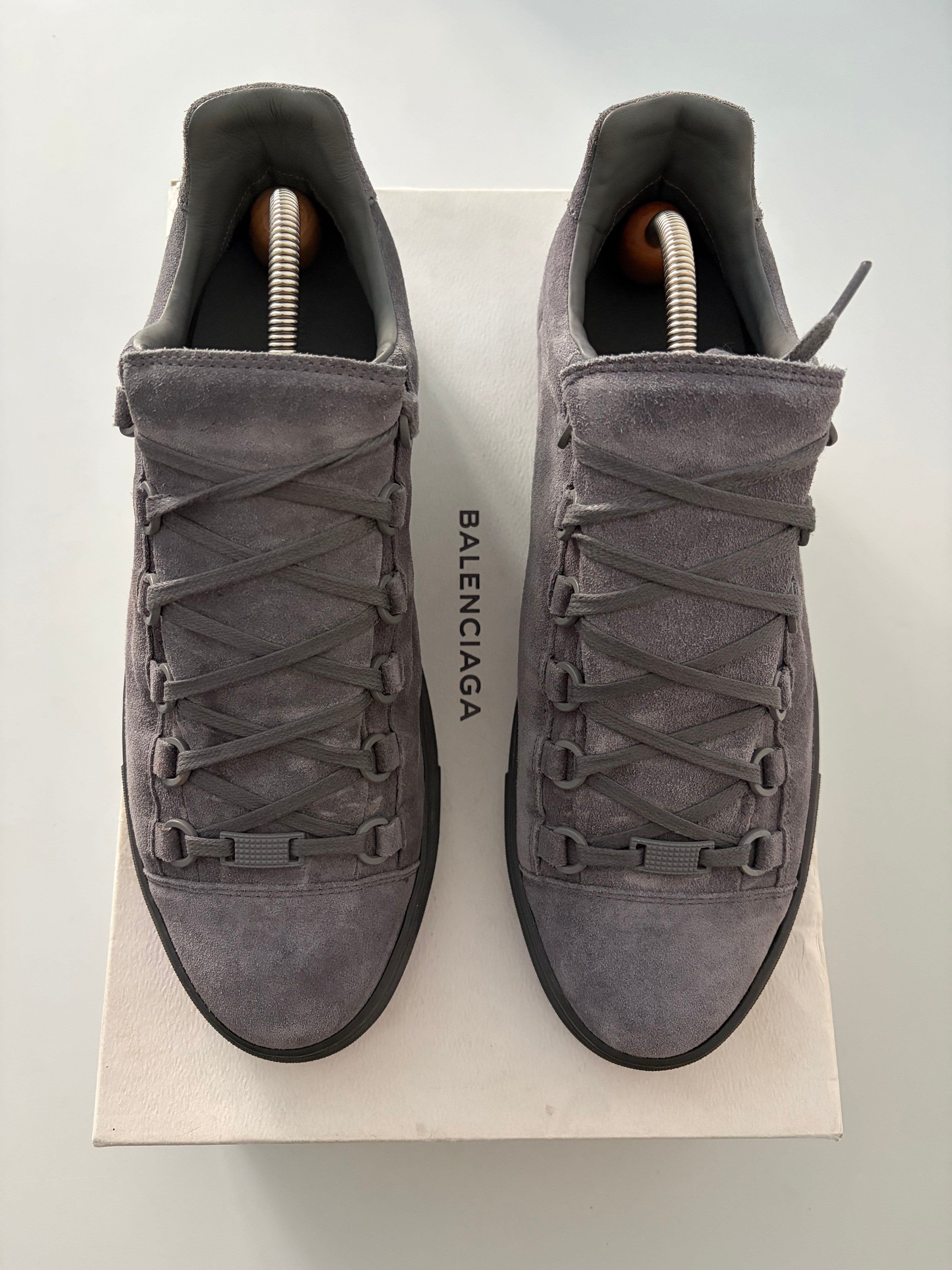 Balenciaga arena suede low tops - eu 42 - grey