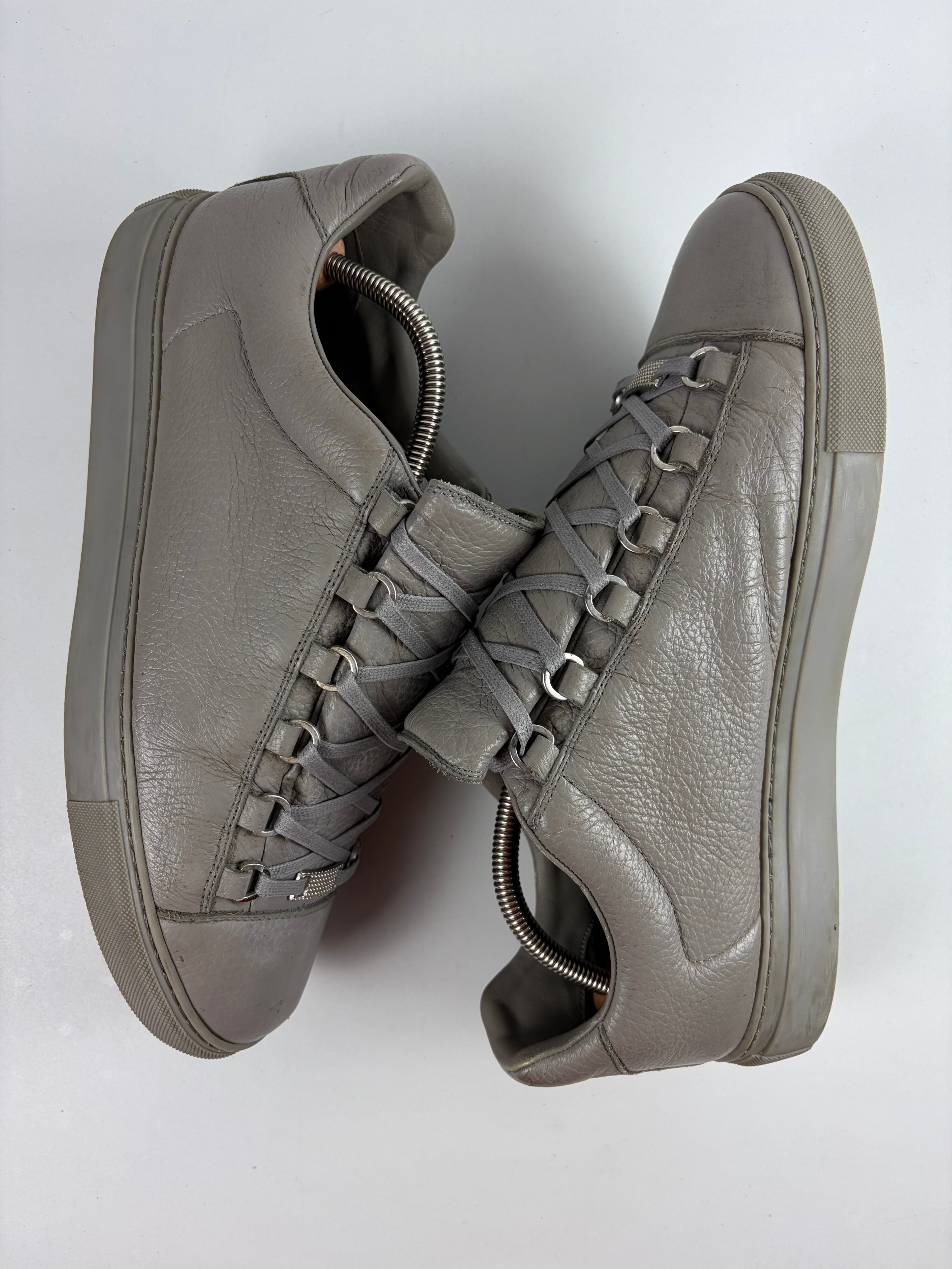 Balenciaga arena low - eu 43 / us 10 - grey