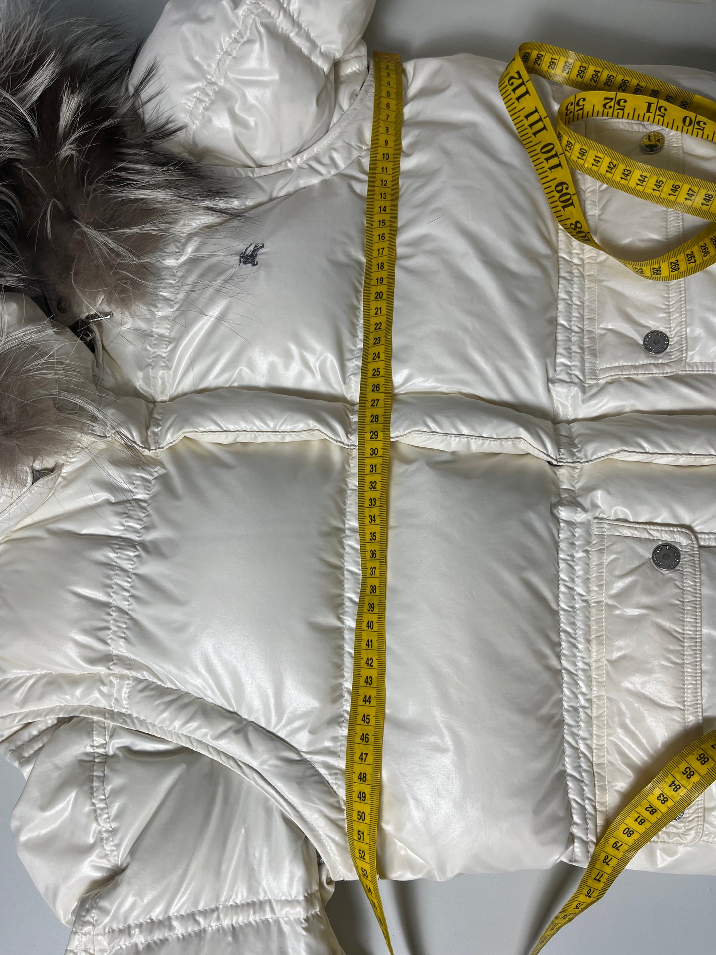 00’s BURBERRY made in Japan real fur down jacket (M/L) - white